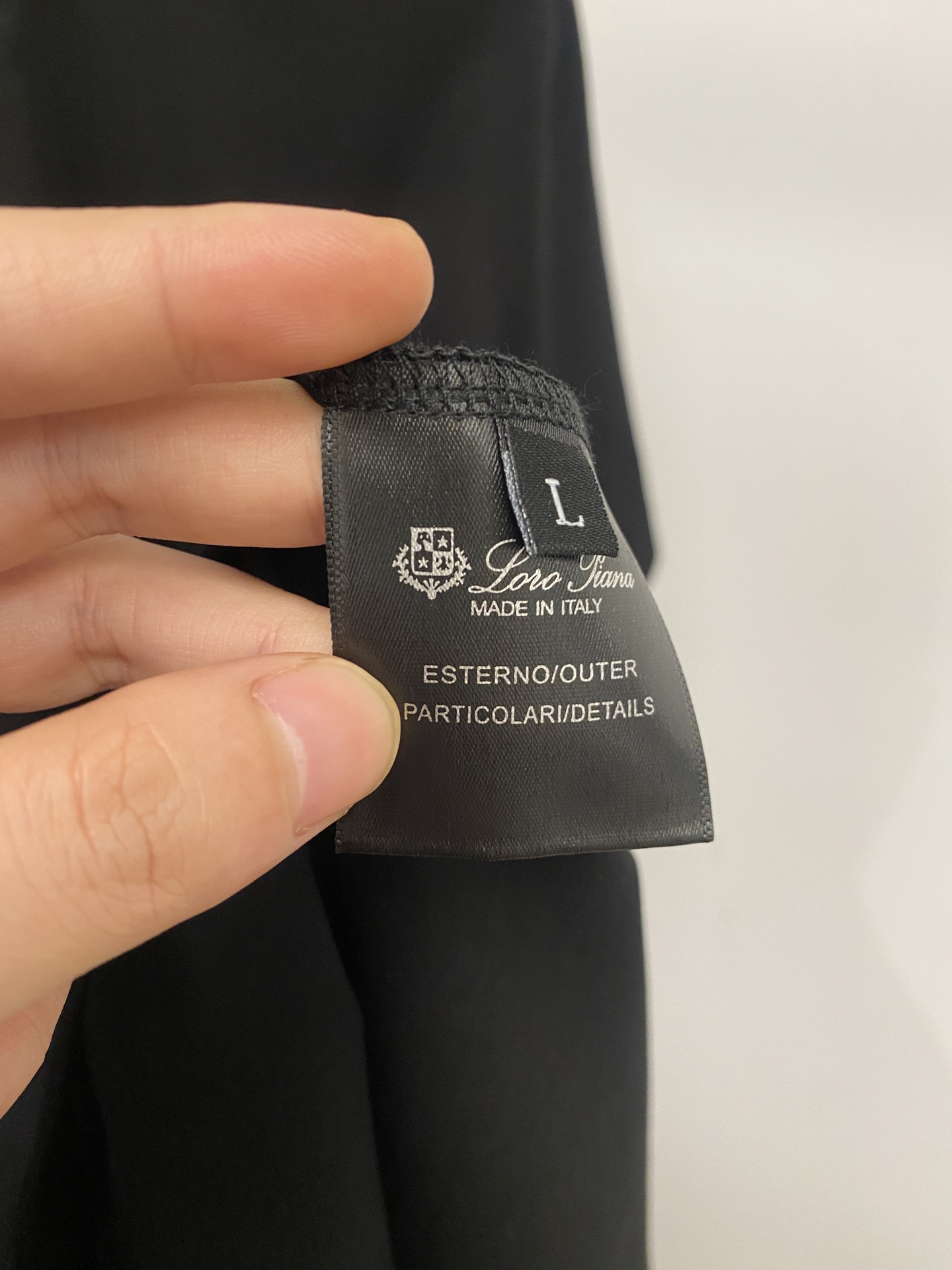 Loro Piana、2026新品短袖T恤，帅气时尚，胸前凹凸印胶字母logo，简约百搭款。面料棉 不仅