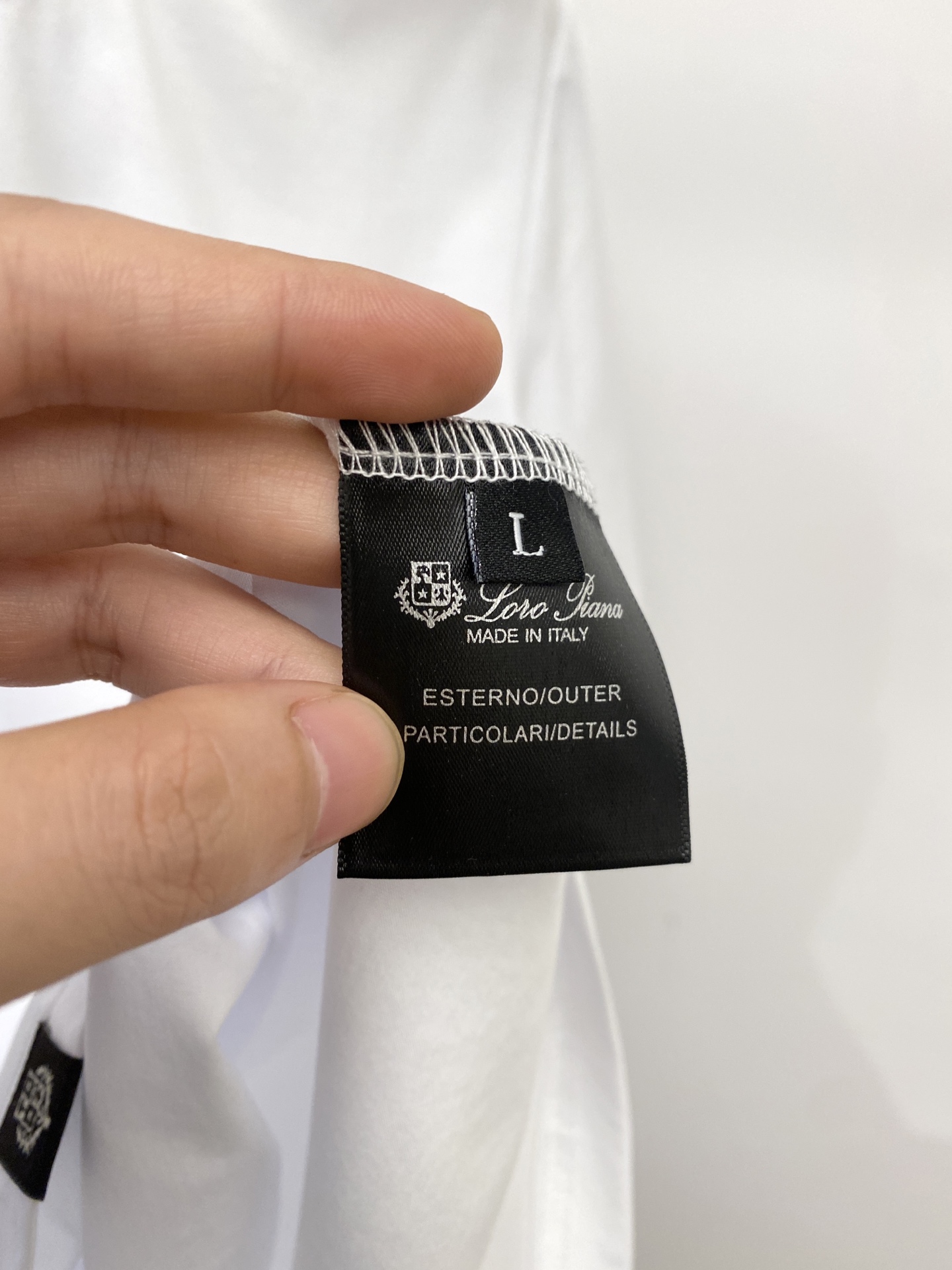 Loro Piana、2026新品短袖T恤，帅气时尚，胸前凹凸印胶字母logo，简约百搭款。面料棉 不仅