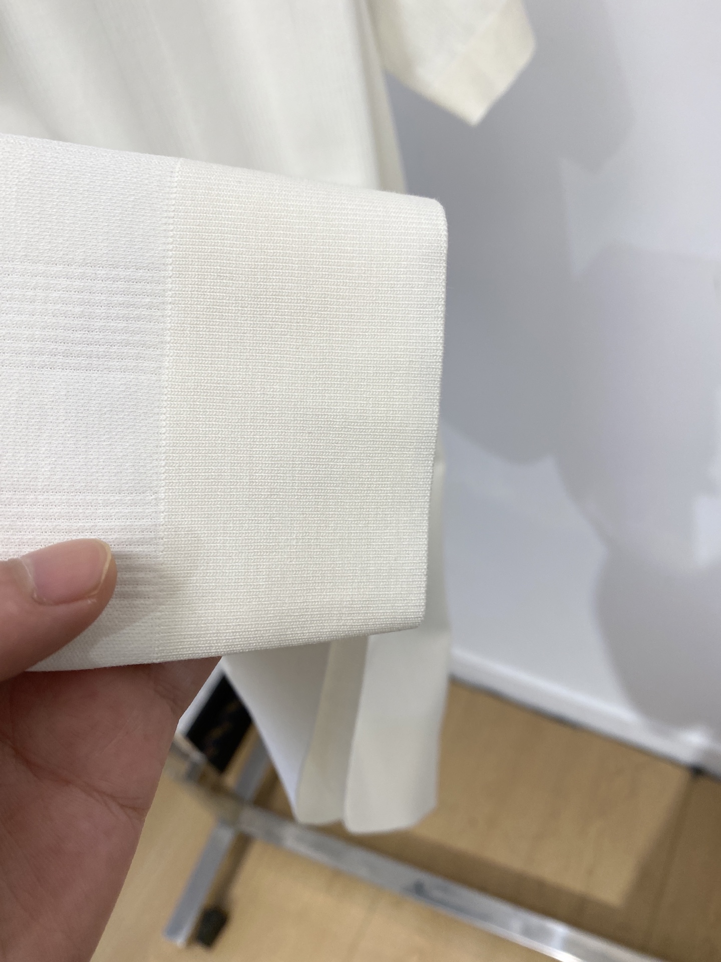 Loro Piana、2026新品短袖T恤，帅气时尚，胸前精致刺绣字母logo，简约百搭款。面料棉 不仅