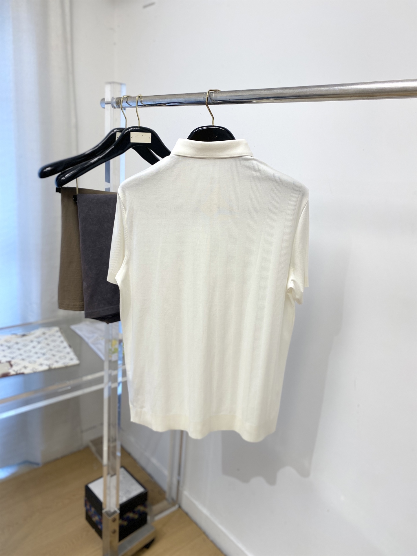 Loro Piana、2026新品短袖T恤，帅气时尚，胸前精致刺绣字母logo，简约百搭款。面料棉 不仅