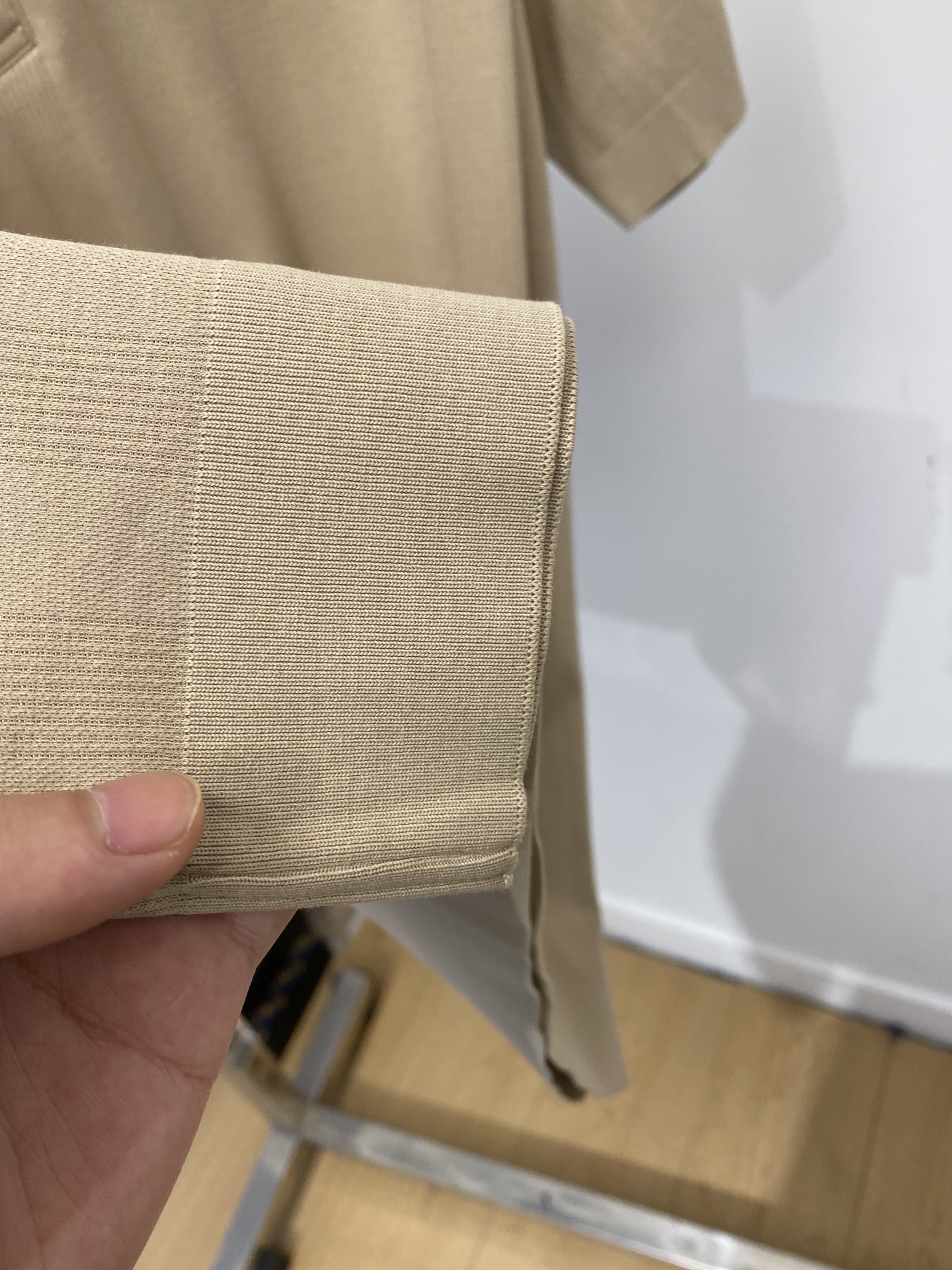 Loro Piana、2026新品短袖T恤，帅气时尚，胸前精致刺绣字母logo，简约百搭款。面料棉 不仅