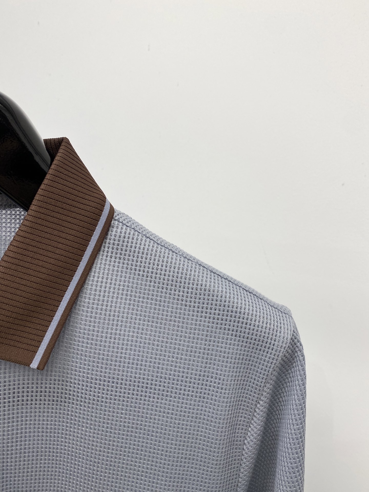 Loro Piana、2026新品短袖T恤，帅气时尚，简约百搭款。面料棉 不仅挺括，保持潮流的廓形，又穿