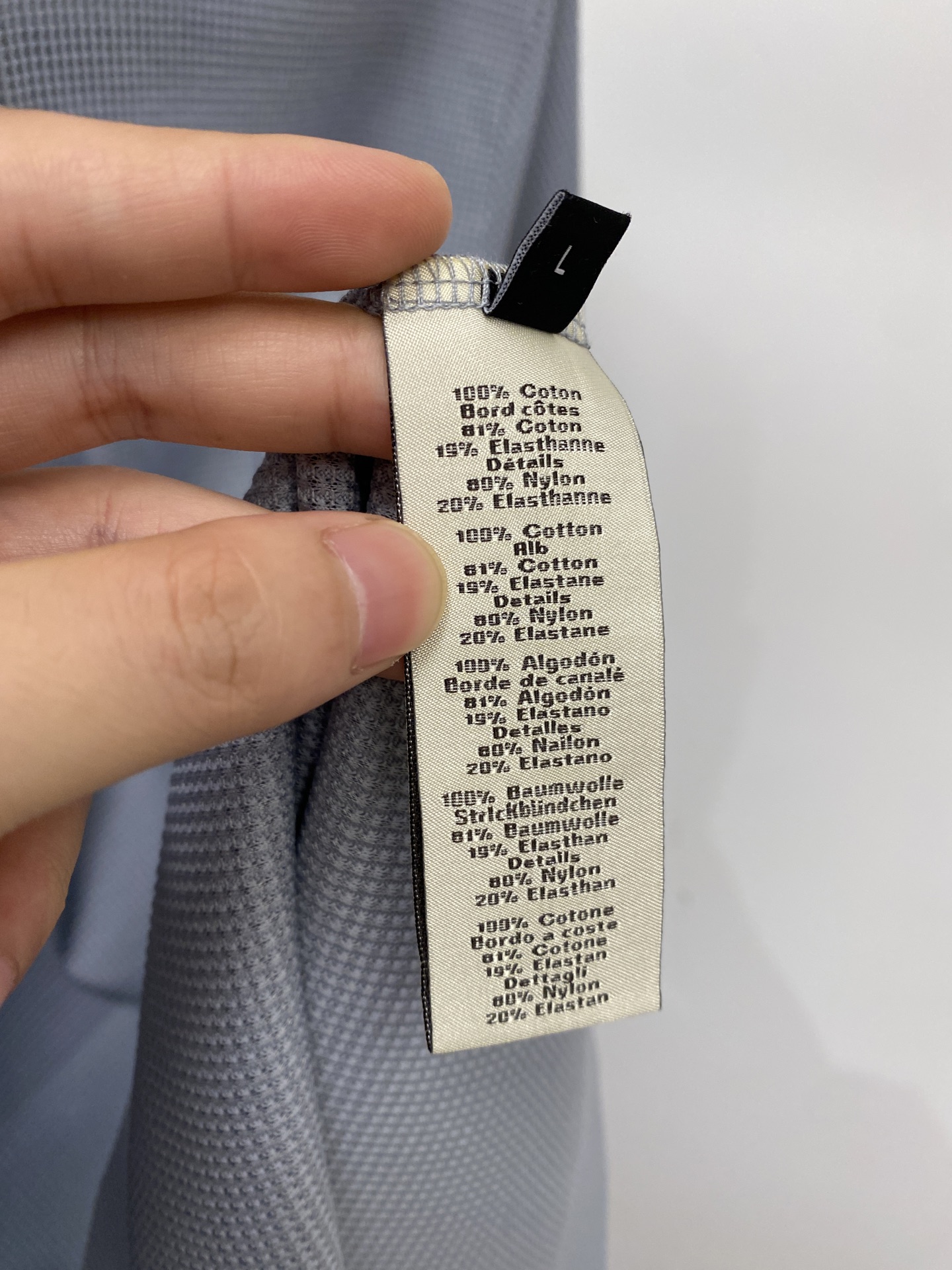 Loro Piana、2026新品短袖T恤，帅气时尚，简约百搭款。面料棉 不仅挺括，保持潮流的廓形，又穿