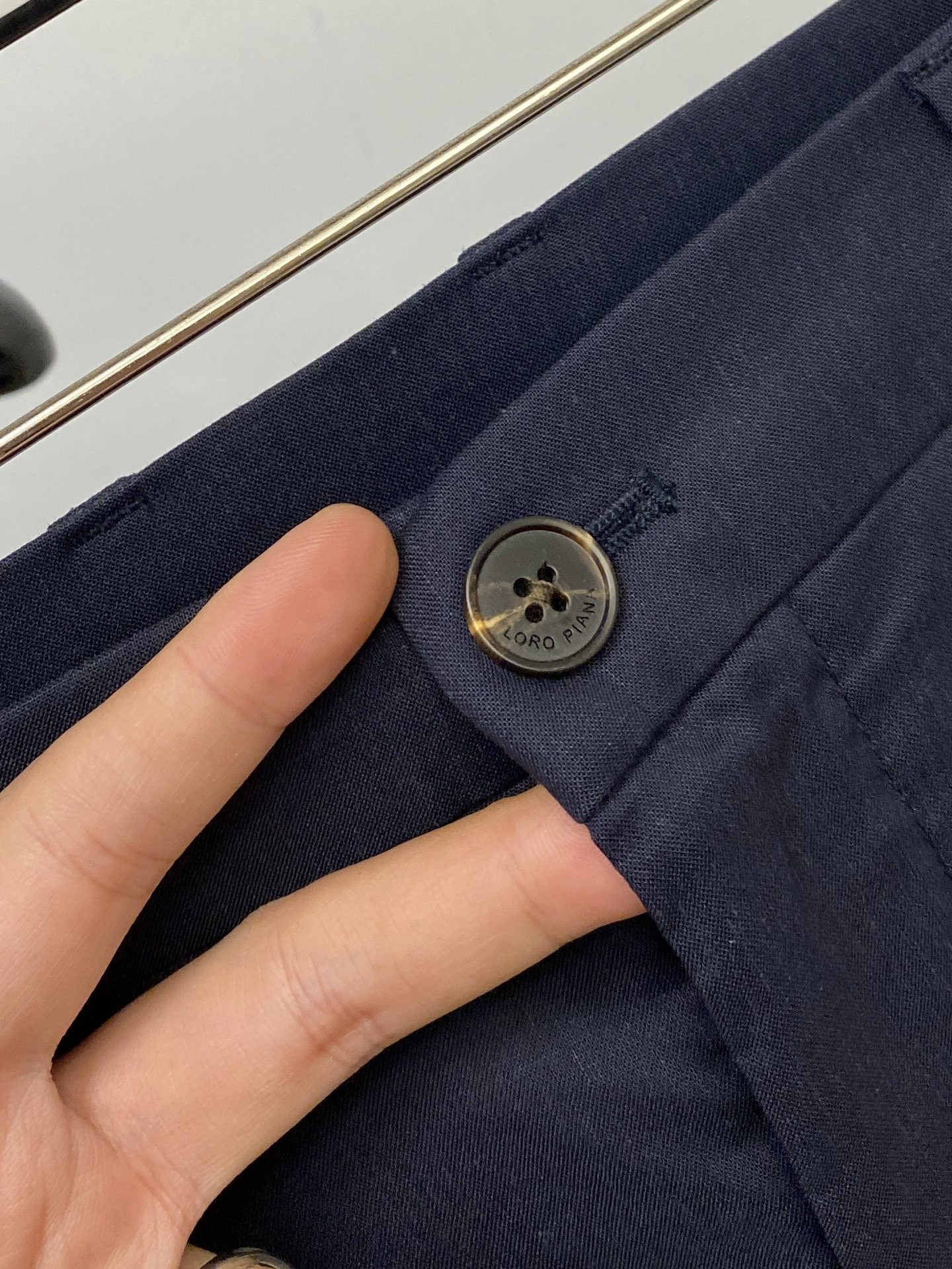 Loro Piana、2026爆款休闲帆布裤 高弹显瘦必爆简约百搭爆款，做工精细，每一针都看得到用心，超