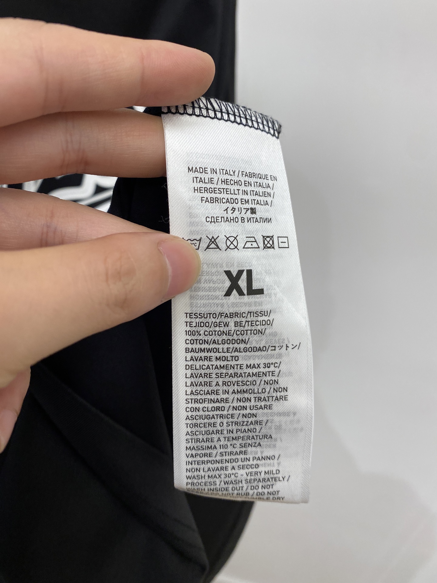 KENZO、2026新品短袖T恤，帅气时尚，胸前顶级印胶字母logo，简约百搭款。面料棉 不仅挺括，保持