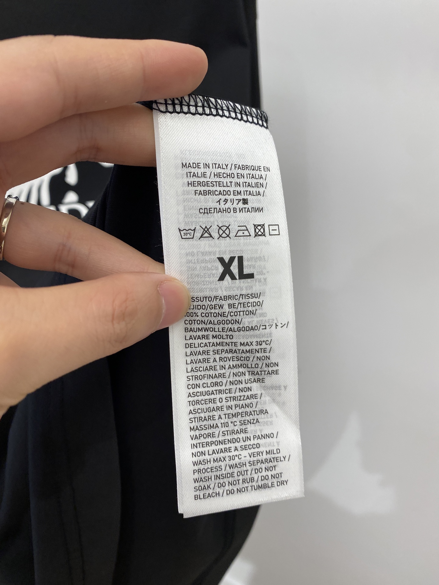 始祖鸟、2026新品短袖T恤，帅气时尚，胸前顶级印胶字母图案logo，简约百搭款。面料棉 不仅挺括，保持