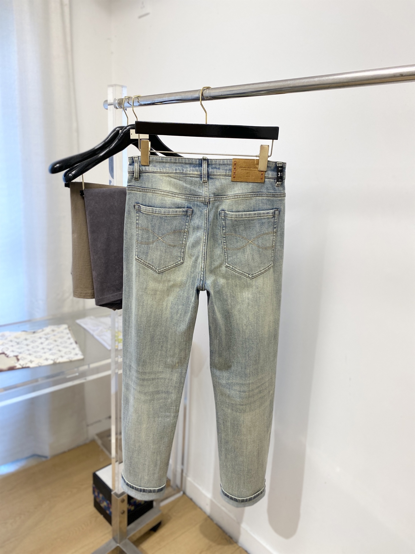 Brunello Cucinelli、2026最新品，专柜同步有售，原单狠货，水洗休闲牛仔裤，进口原版水
