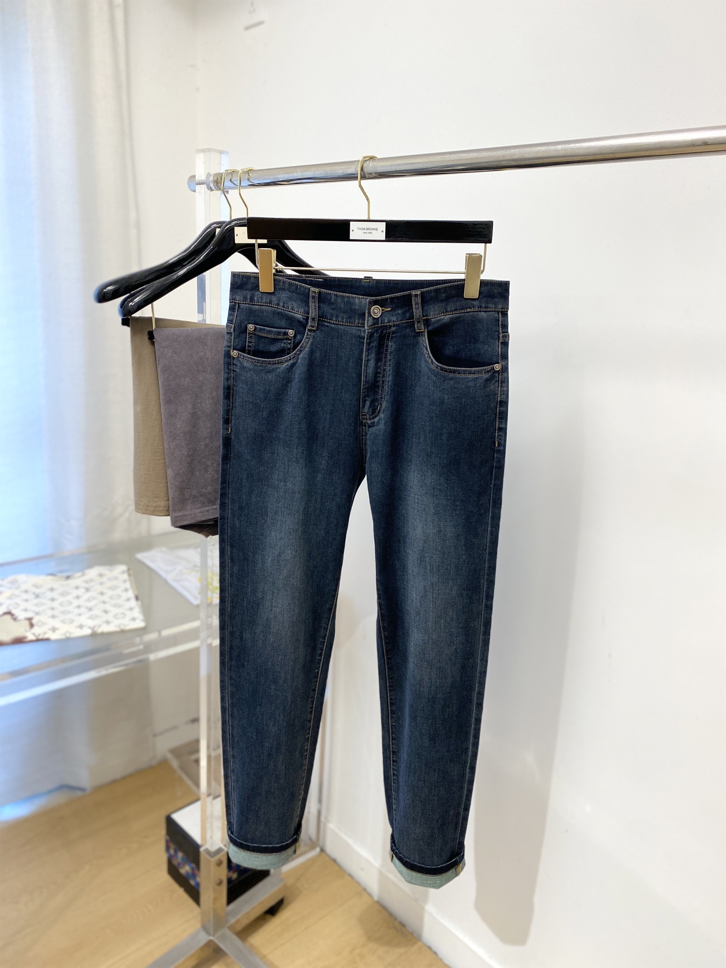 Loro Piana、2026最新品，专柜同步有售，原单狠货，水洗休闲牛仔裤，进口原版水洗弹力面料，舒适