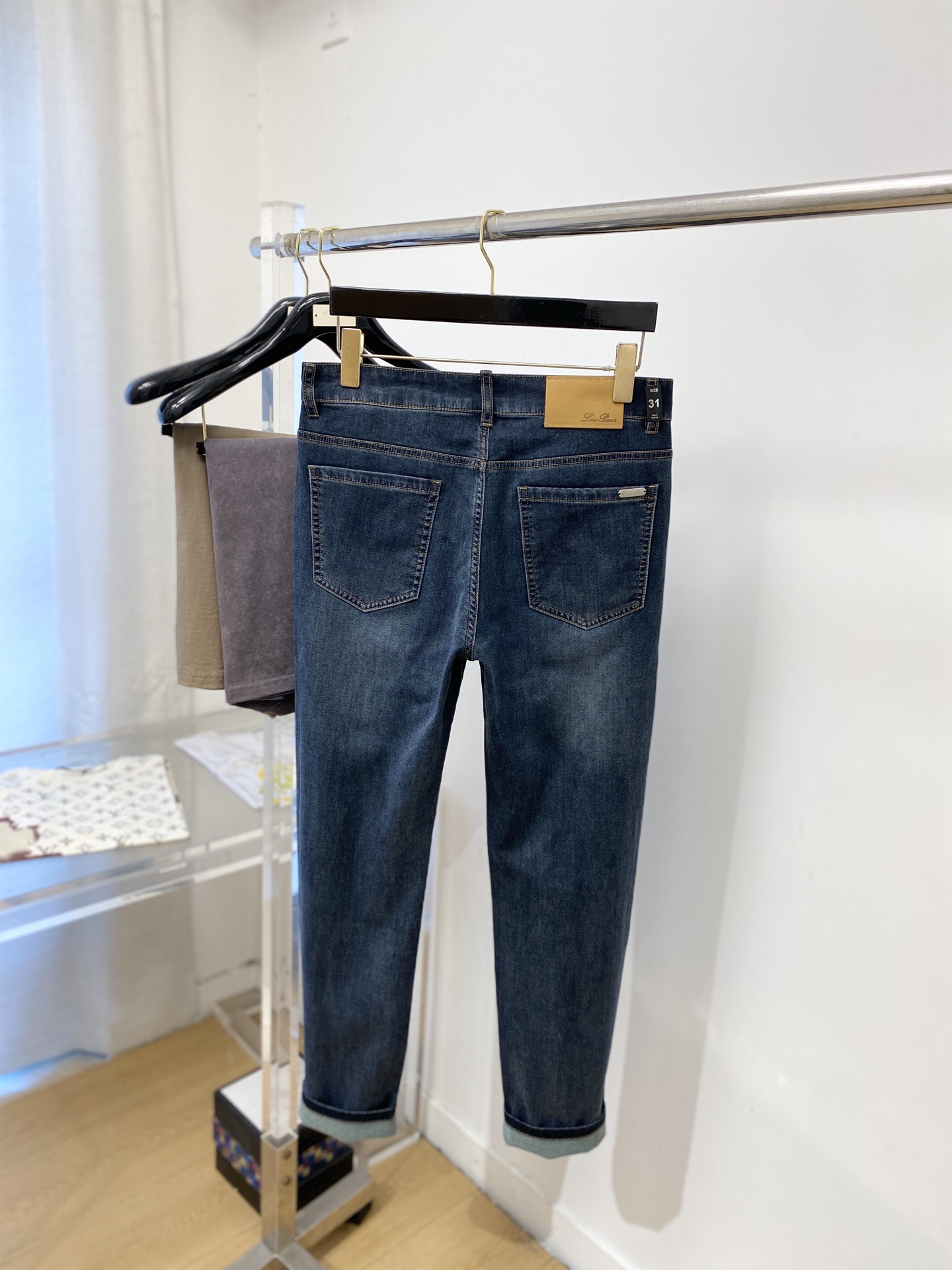 Loro Piana、2026最新品，专柜同步有售，原单狠货，水洗休闲牛仔裤，进口原版水洗弹力面料，舒适