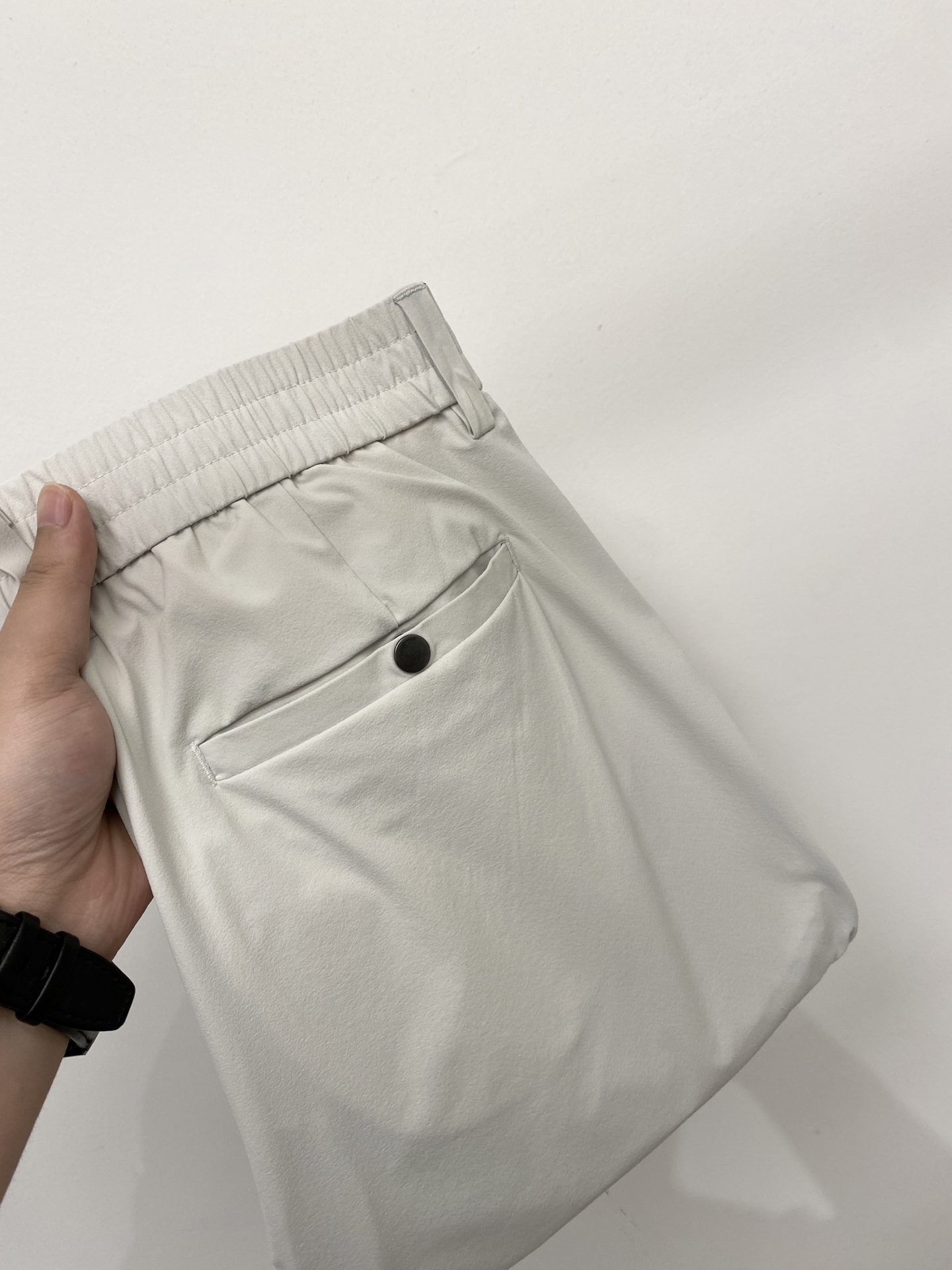 Loro Piana、2026爆款休闲裤 高弹显瘦必爆简约百搭爆款，做工精细，每一针都看得到用心，超多明