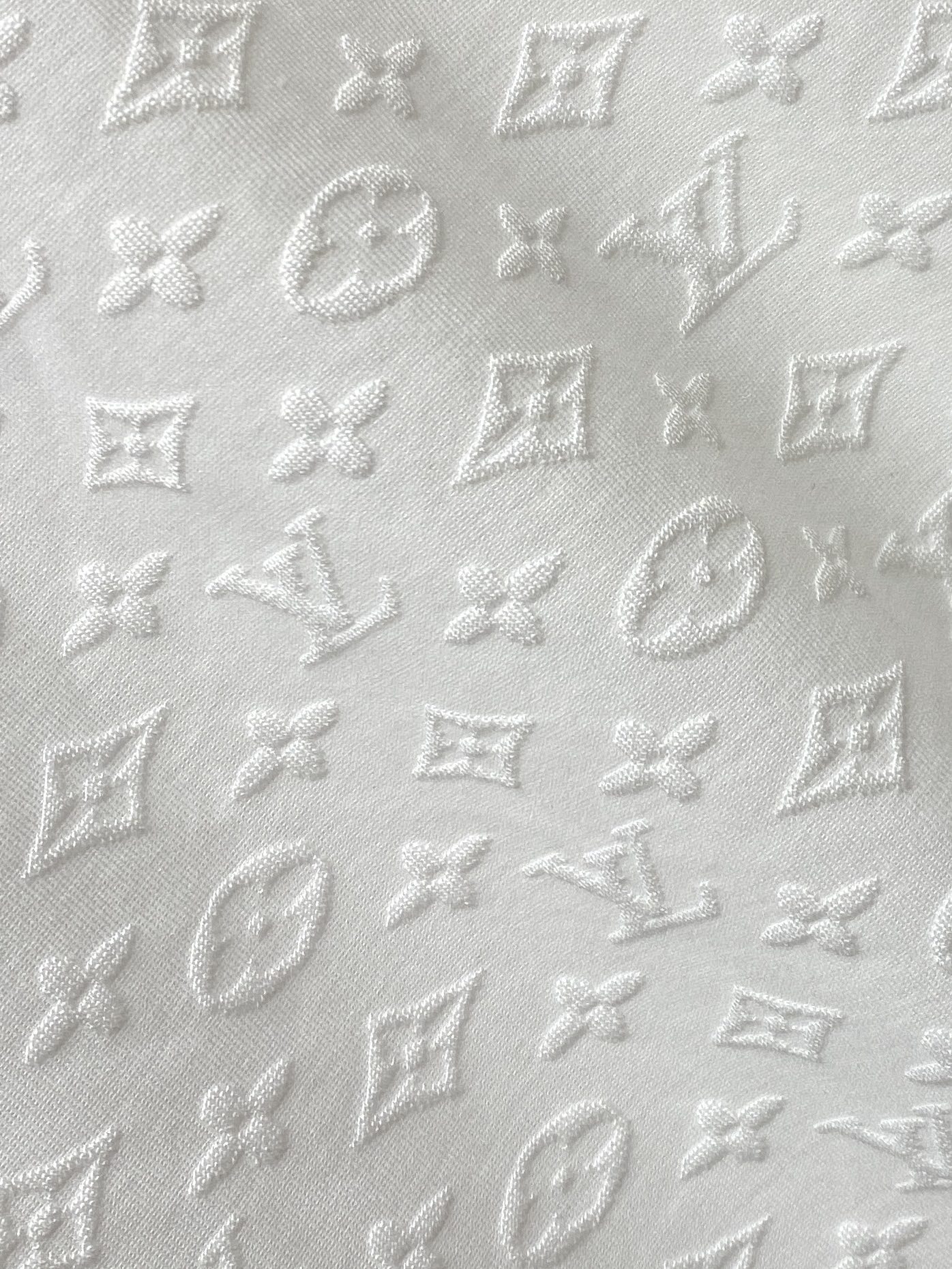 路易威登、2026新品短袖T恤，帅气时尚，顶级数码定位定织图案字母logo，简约百搭款。面料棉 不仅挺括