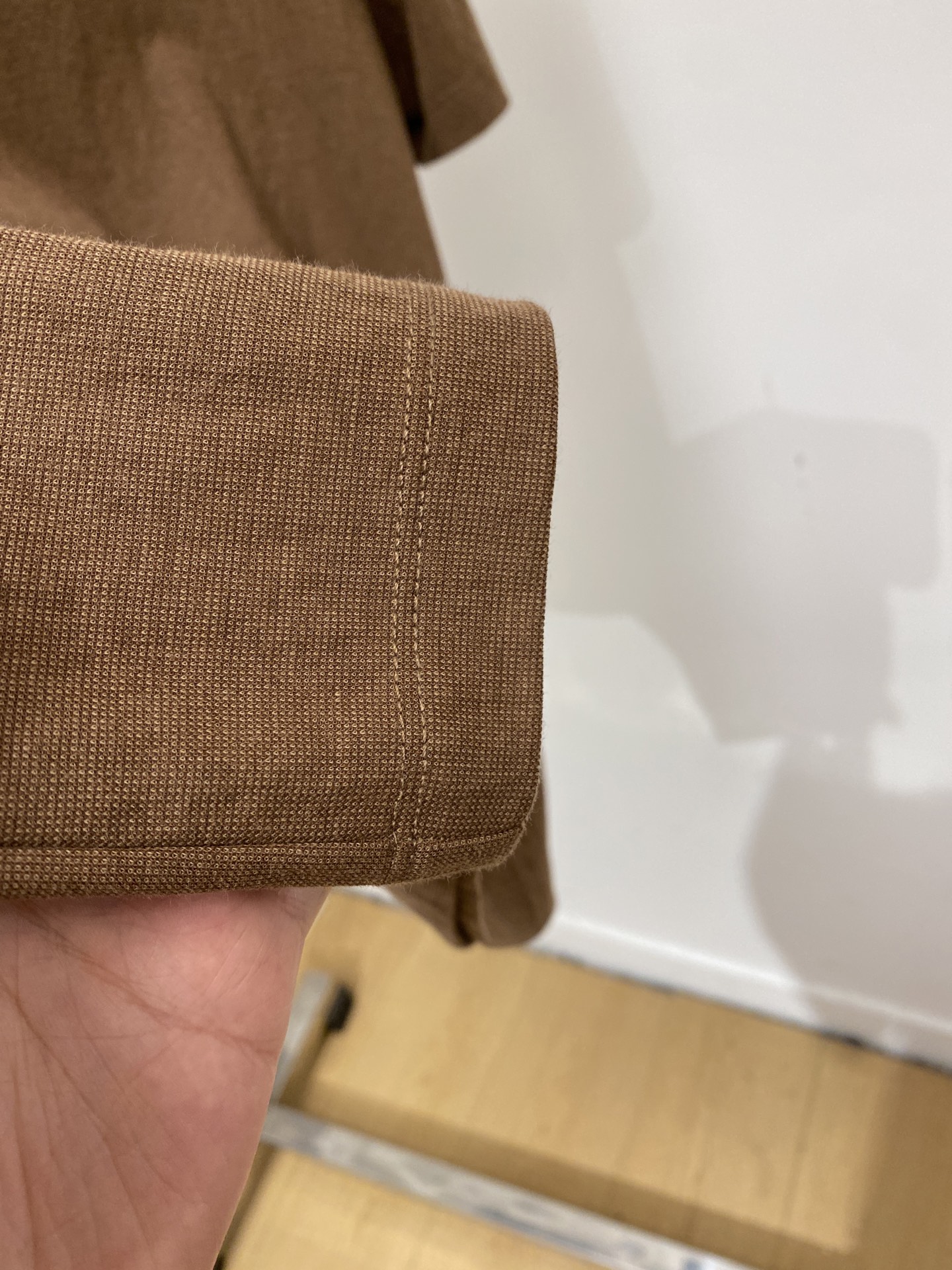 Loro Piana、2026新品短袖T恤，帅气时尚，胸前精致刺绣图案字母logo，简约百搭款。面料棉 