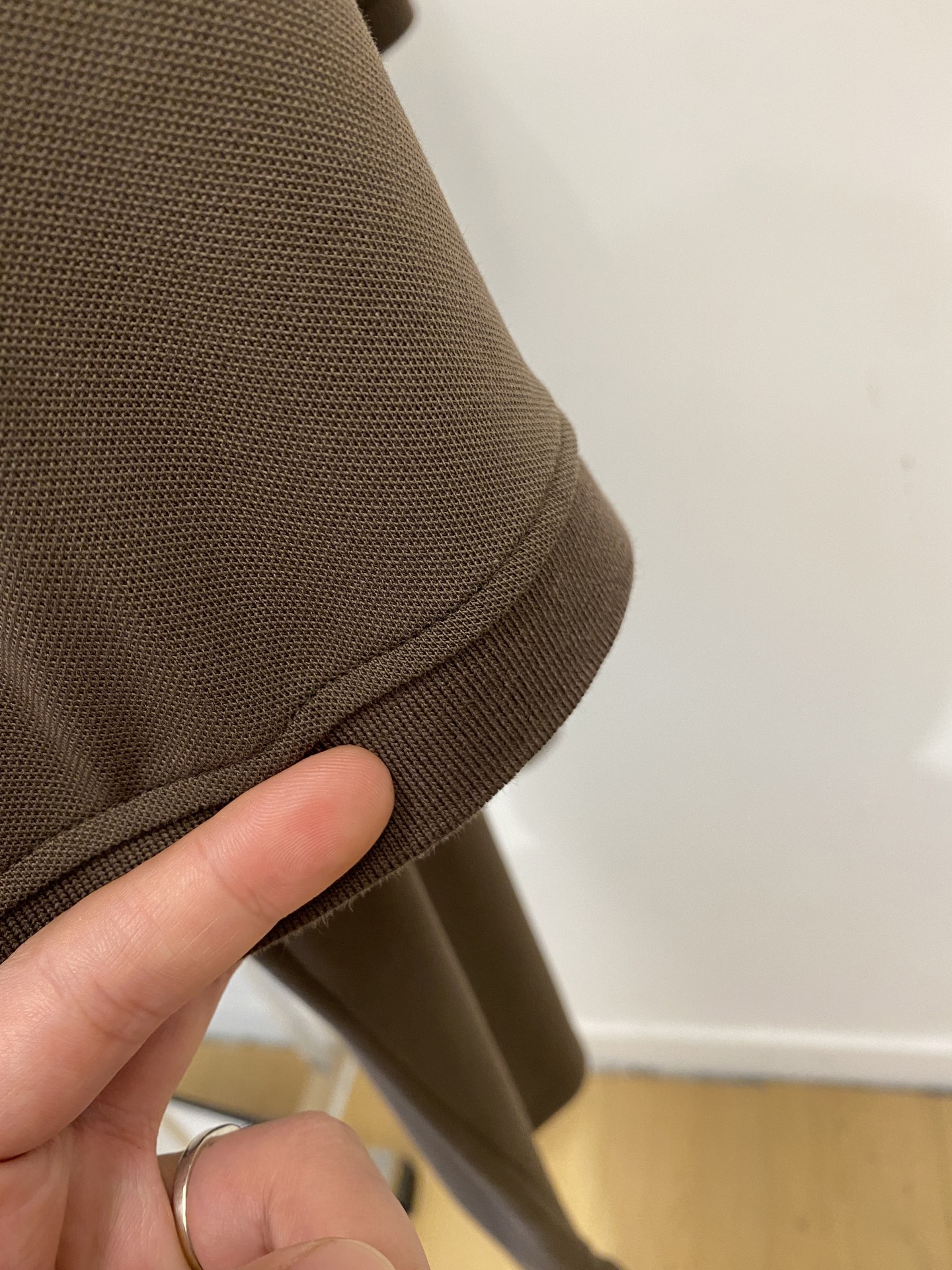 Loro Piana、2026新品短袖T恤，帅气时尚，胸前精致刺绣字母logo，简约百搭款。面料棉 不仅