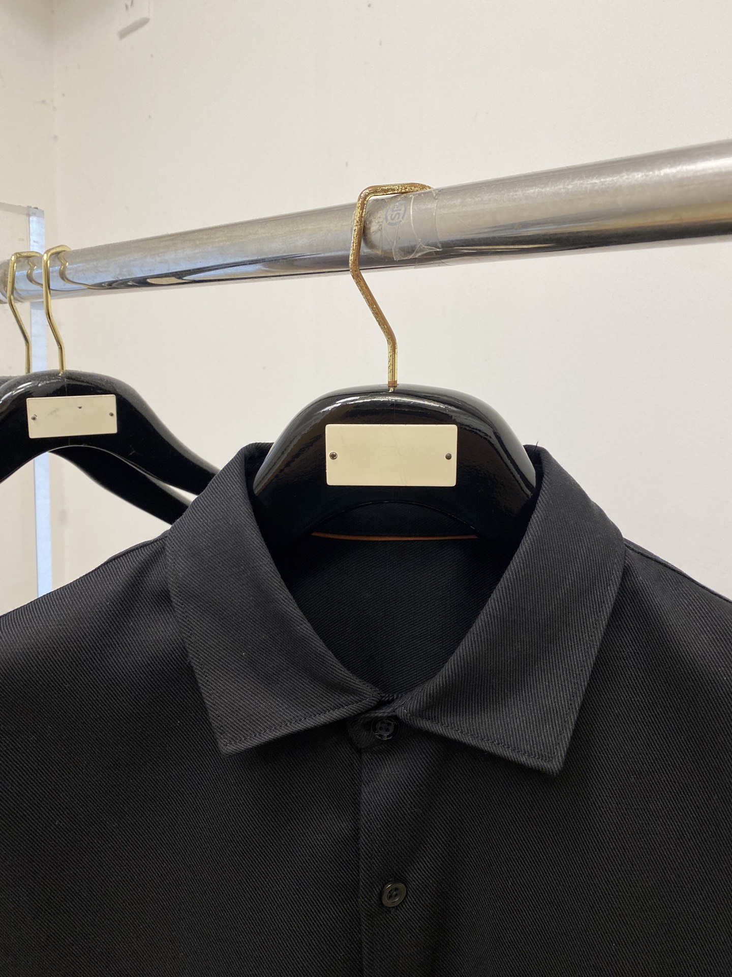 Loro Piana、2026新品衬衫，时尚帅气，简约百搭款，定制原版面料，不仅挺括，保持潮流的廓形，又