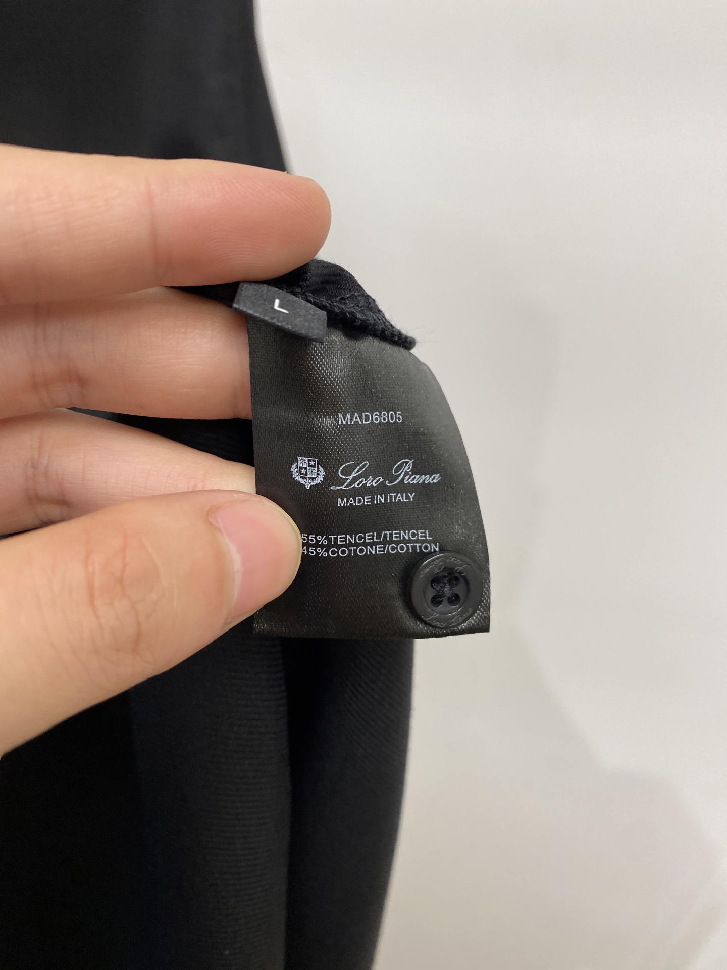 Loro Piana、2026新品衬衫，时尚帅气，简约百搭款，定制原版面料，不仅挺括，保持潮流的廓形，又