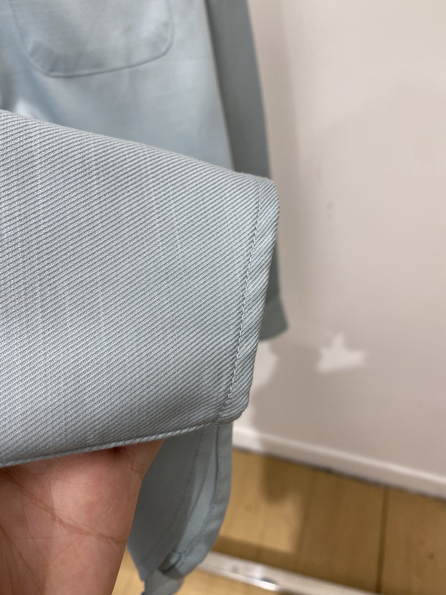Loro Piana、2026新品衬衫，时尚帅气，简约百搭款，定制原版面料，不仅挺括，保持潮流的廓形，又