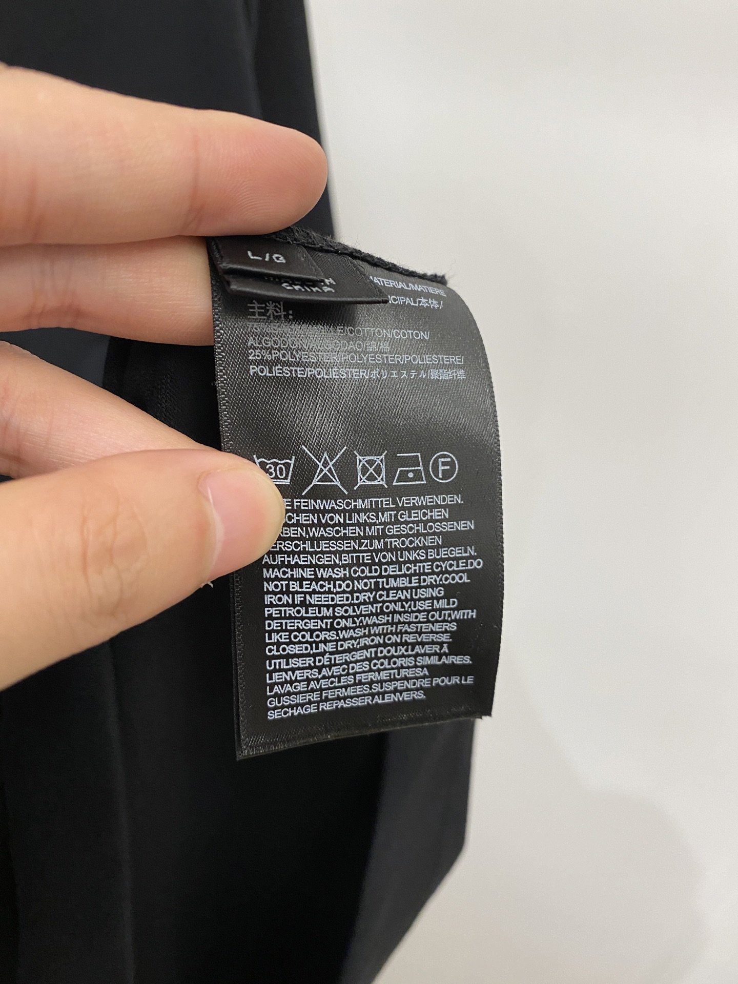 Y-3、2026新品短袖T恤，帅气时尚，胸前顶级印花字母logo，简约百搭款。面料棉 不仅挺括，保持潮流