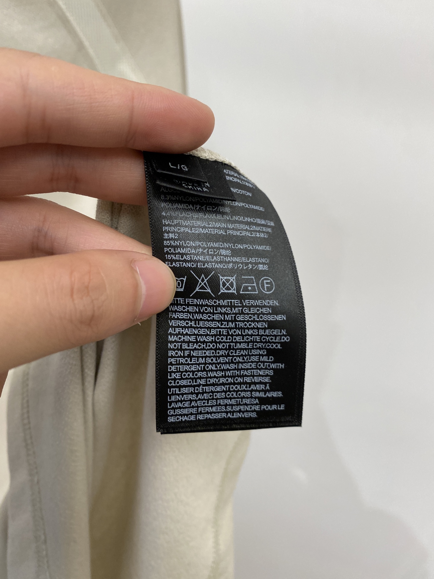 Y-3、2026新品短袖T恤，帅气时尚，胸前顶级印花字母logo，简约百搭款。面料棉 不仅挺括，保持潮流