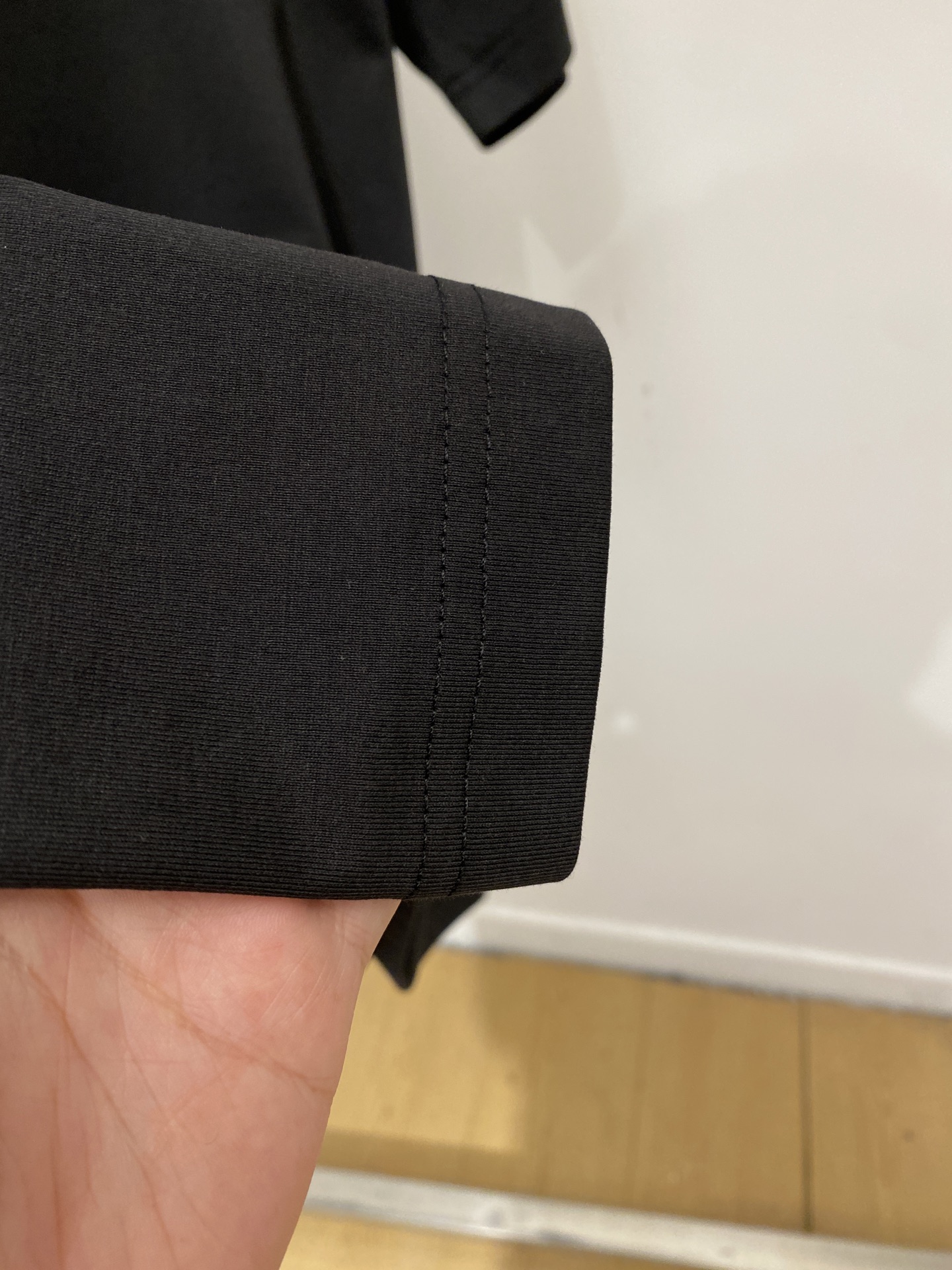 Loro Piana、2026新品短袖T恤，帅气时尚，胸前顶级印胶字母logo，简约百搭款。面料棉 不仅