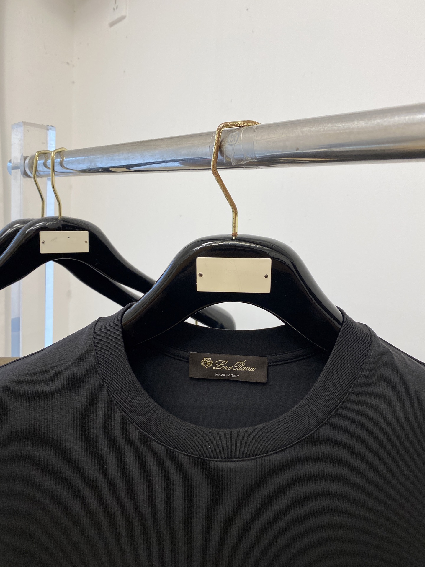 Loro Piana、2026新品短袖T恤，帅气时尚，胸前顶级印胶字母logo，简约百搭款。面料棉 不仅