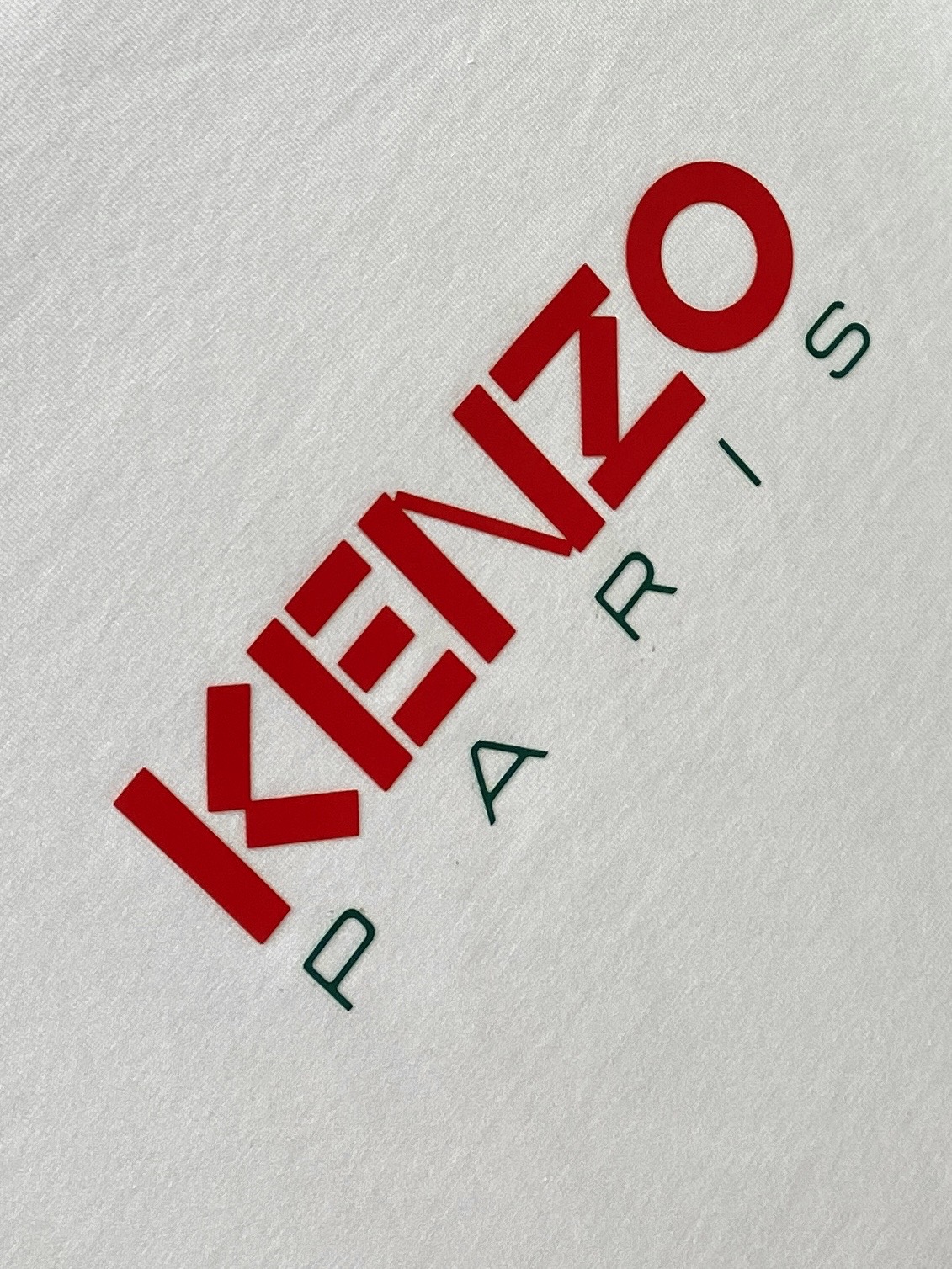 KENZO、2026新品短袖T恤，帅气时尚，胸前顶级印花字母logo，简约百搭款。面料棉 不仅挺括，保持