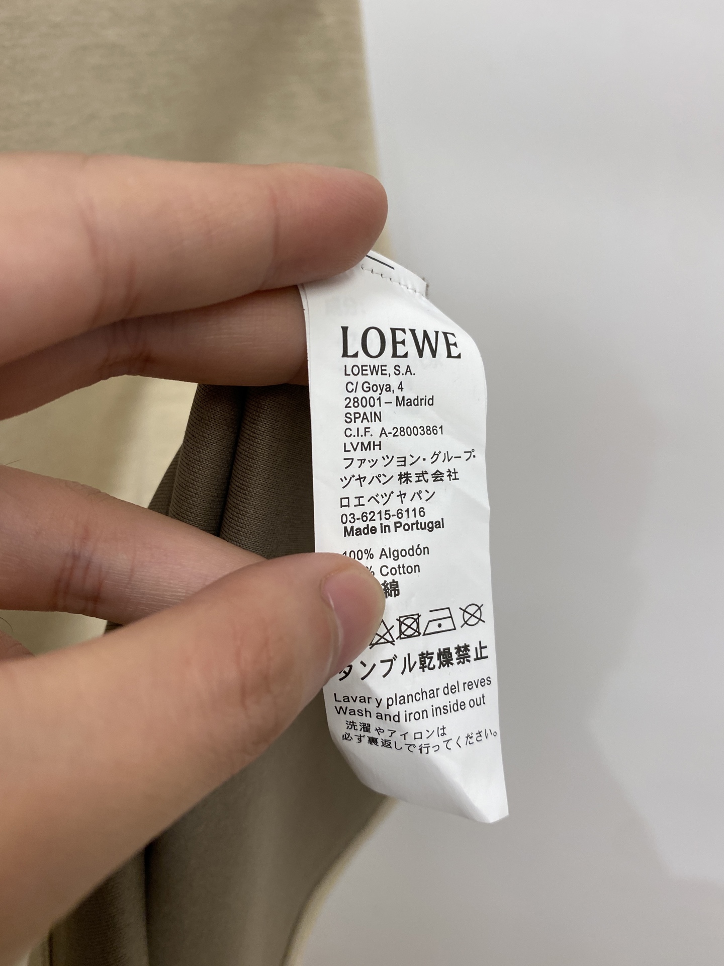 罗意威、2026新品短袖T恤，帅气时尚，胸前精致刺绣字母logo，简约百搭款。面料棉 不仅挺括，保持潮流
