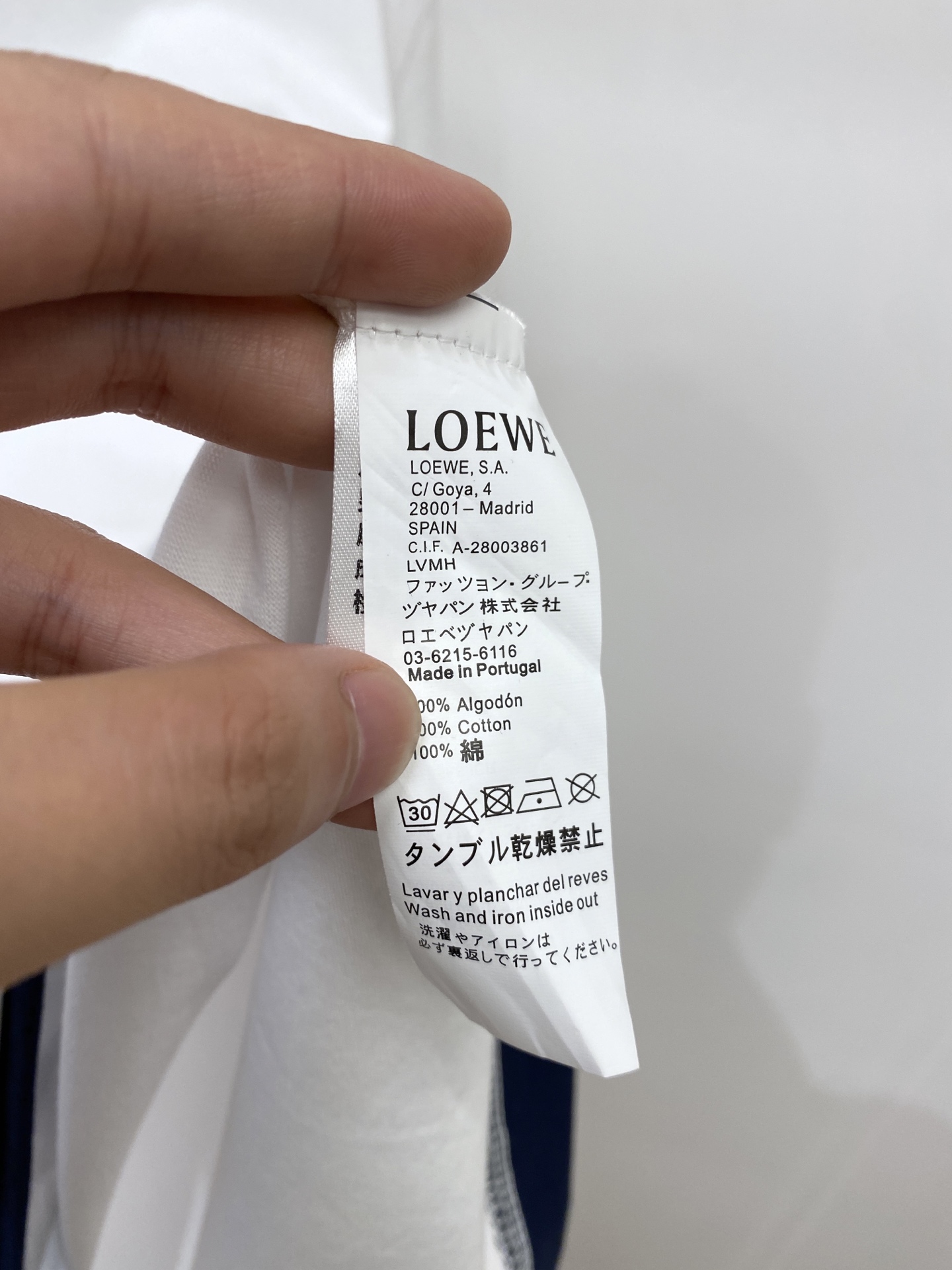 罗意威、2026新品短袖T恤，帅气时尚，衣下精致刺绣图案logo，简约百搭款。面料棉 不仅挺括，保持潮流