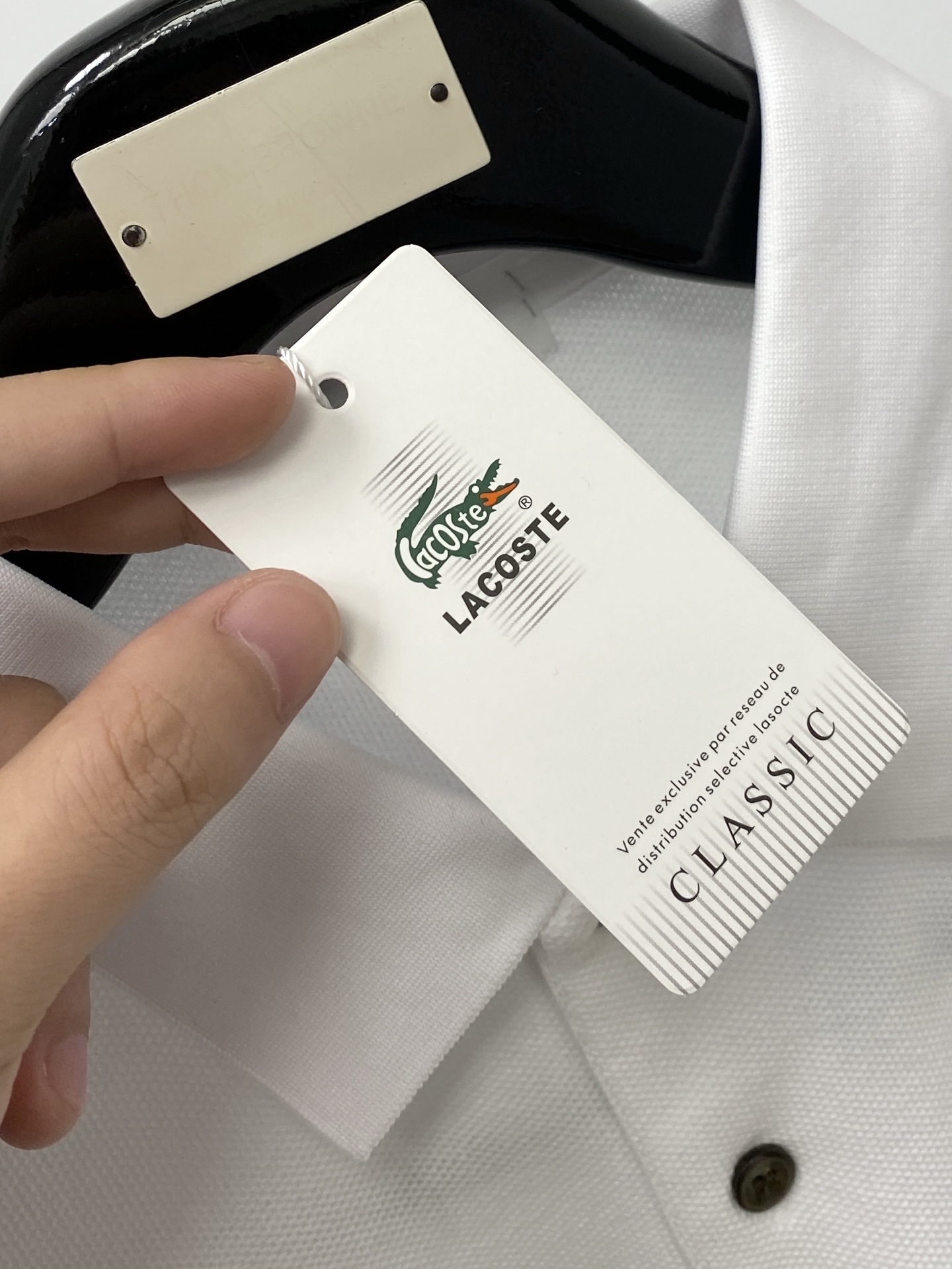 LACOSTE 时尚潮牌、2026新品短袖T恤，帅气时尚，胸前精致刺绣图案logo，简约百搭款。面料棉 