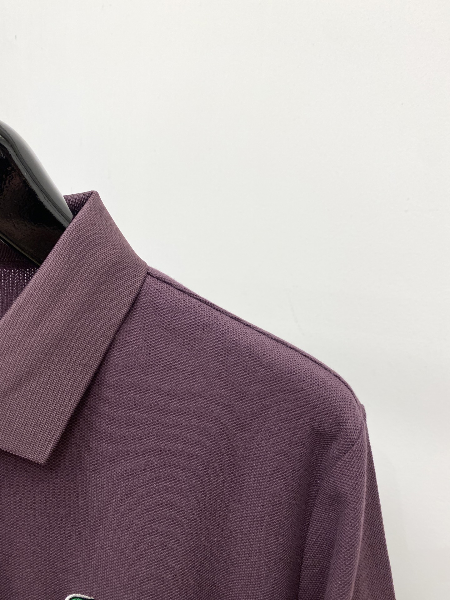 LACOSTE 时尚潮牌、2026新品短袖T恤，帅气时尚，胸前精致刺绣图案logo，简约百搭款。面料棉 
