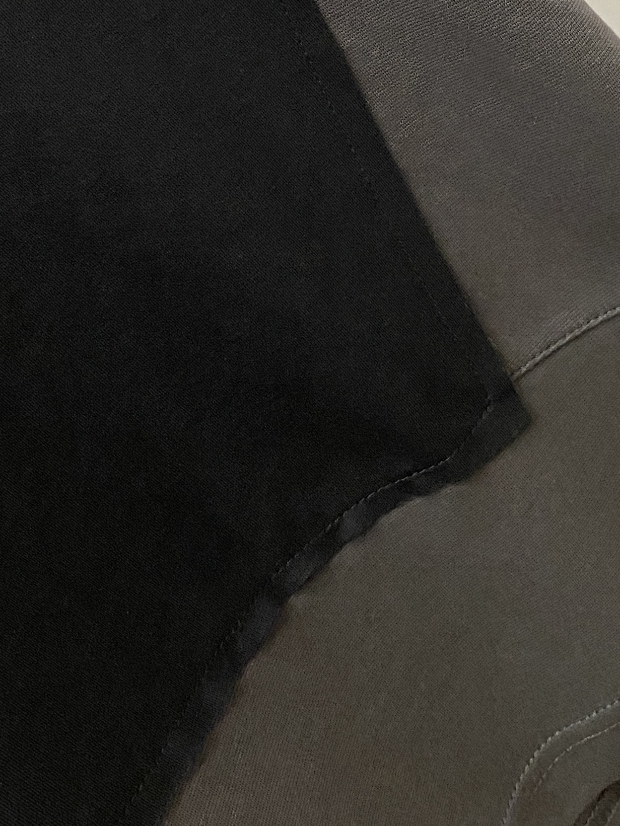 ￼ Brunello Cucinelli、2026新品短袖T恤，帅气时尚，胸前精致刺绣图案logo，简约