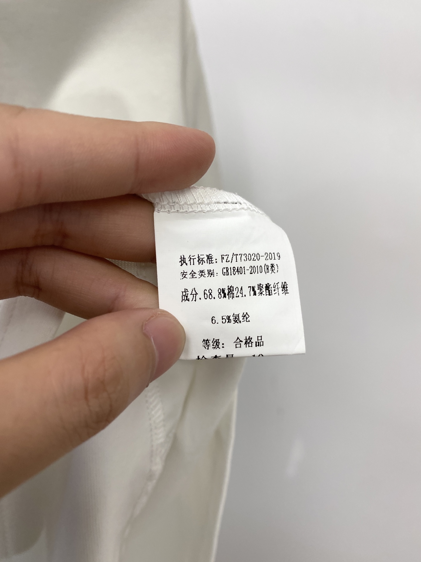 ￼ Brunello Cucinelli、2026新品短袖T恤，帅气时尚，胸前精致刺绣图案logo，简约