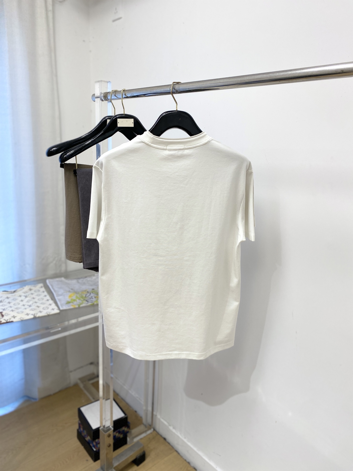 ￼ Brunello Cucinelli、2026新品短袖T恤，帅气时尚，胸前精致刺绣图案logo，简约