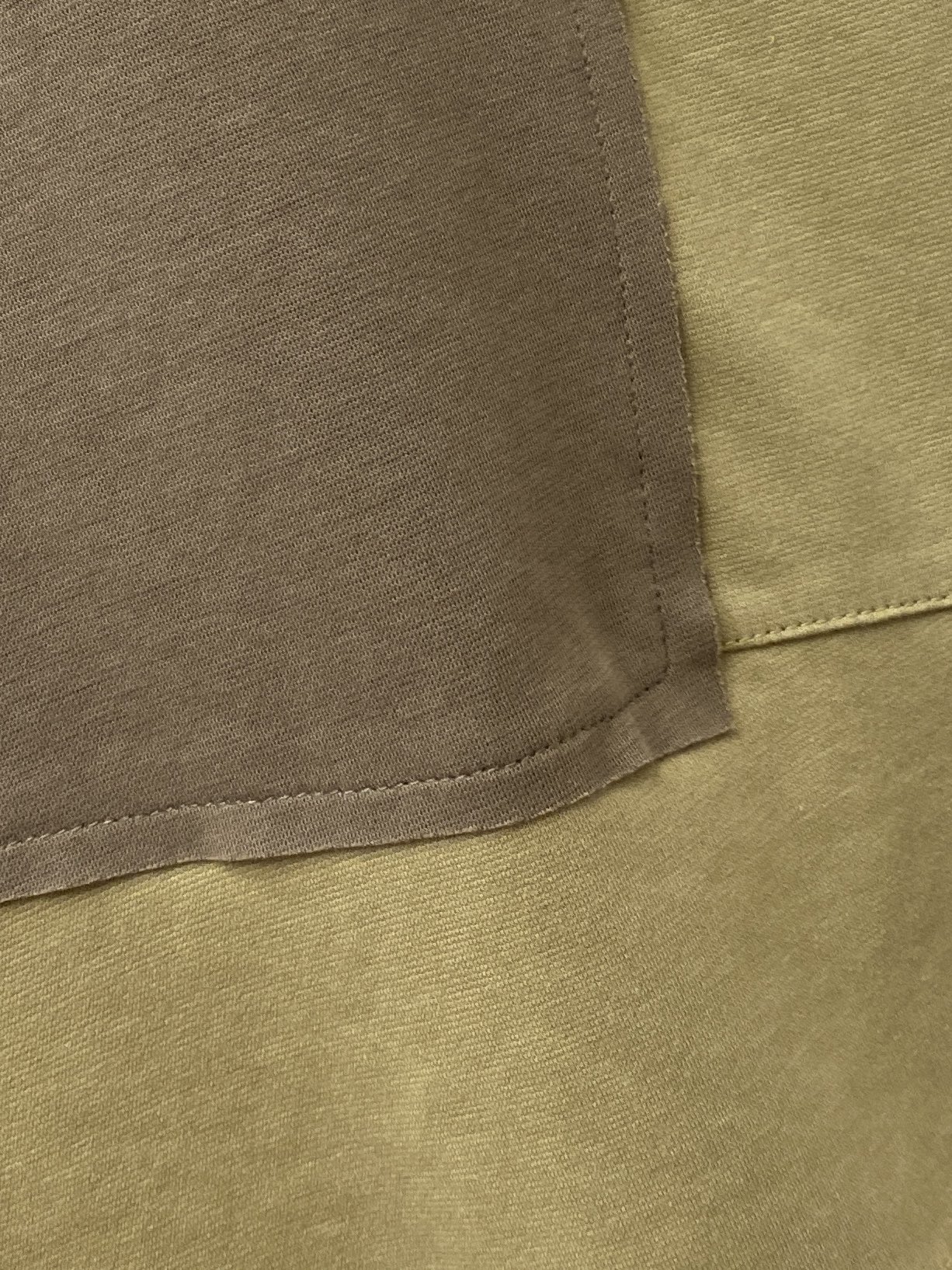 ￼ Brunello Cucinelli、2026新品短袖T恤，帅气时尚，胸前精致刺绣图案logo，简约