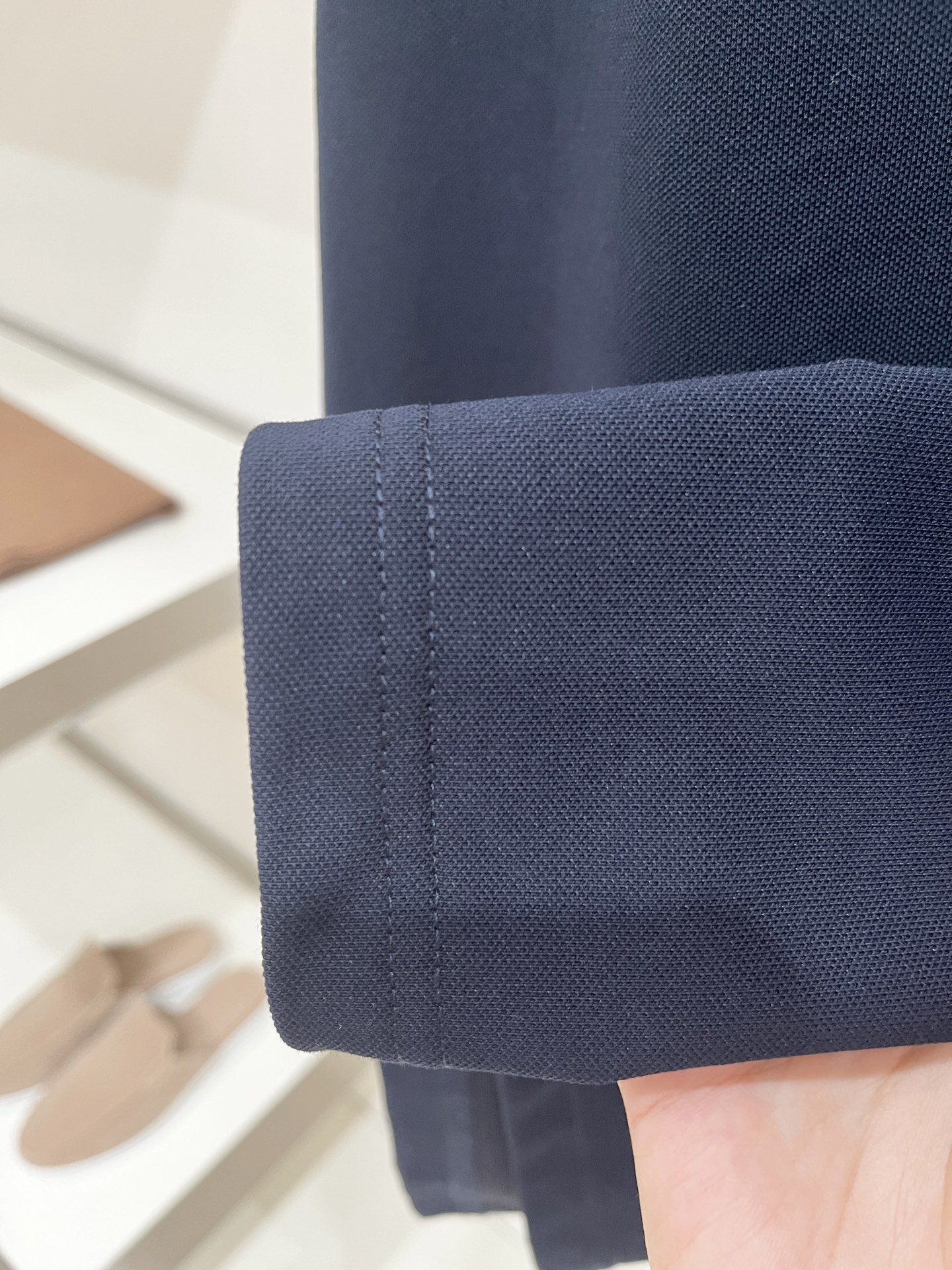 Loro piana、2026新品短袖T恤，帅气时尚，胸前精致刺绣图案logo，简约百搭款。面料棉 不仅