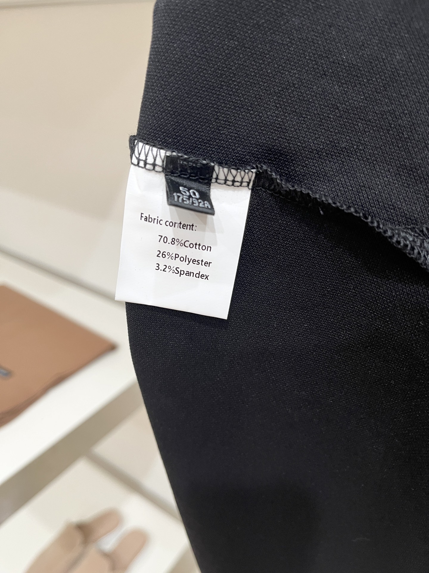 Loro piana、2026新品短袖T恤，帅气时尚，胸前精致刺绣图案logo，简约百搭款。面料棉 不仅