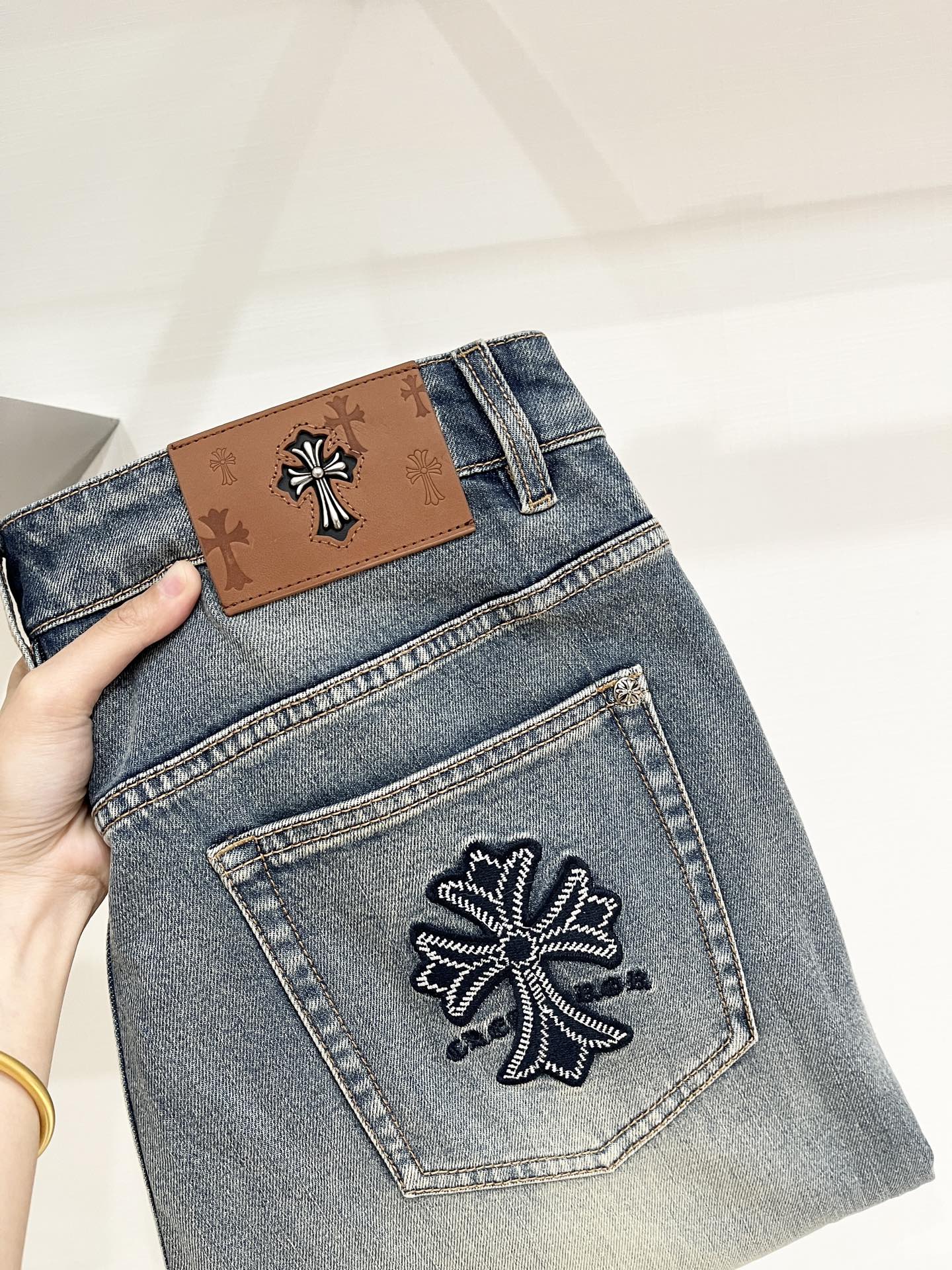 NO:911419,Chrome hearts, 2026 latest products, available at counters at the same time, original goods, washed casual jeans, imported original washed stretch fabrics, comfortable and elastic, original hardware accessories decorated with logo, super correct version, extremely high grade, counter quality, fashionable and stylish upper body, code number 29-38,, chrome hearts, jeans,19860909克罗心、 2026最新品,专柜同步有售,原单狠货,水洗休闲牛仔裤,进口原版水洗弹力面料,舒适有弹性,原版五金辅料装饰logo,版型超正,档次极高,专柜品质,上身时尚有型,码数29-38,,chrome hearts,jeans,,Men's clothing