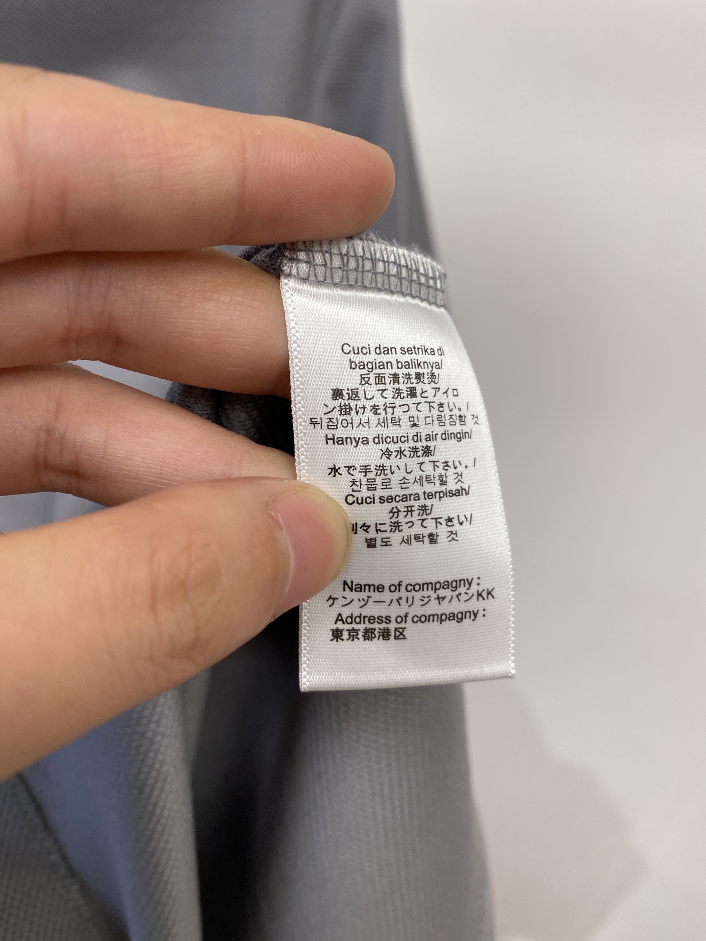 罗意威、2026新品短袖T恤，帅气时尚，胸前精致刺绣图案logo，简约百搭款。面料棉 不仅挺括，保持潮流的廓形，又穿着舒