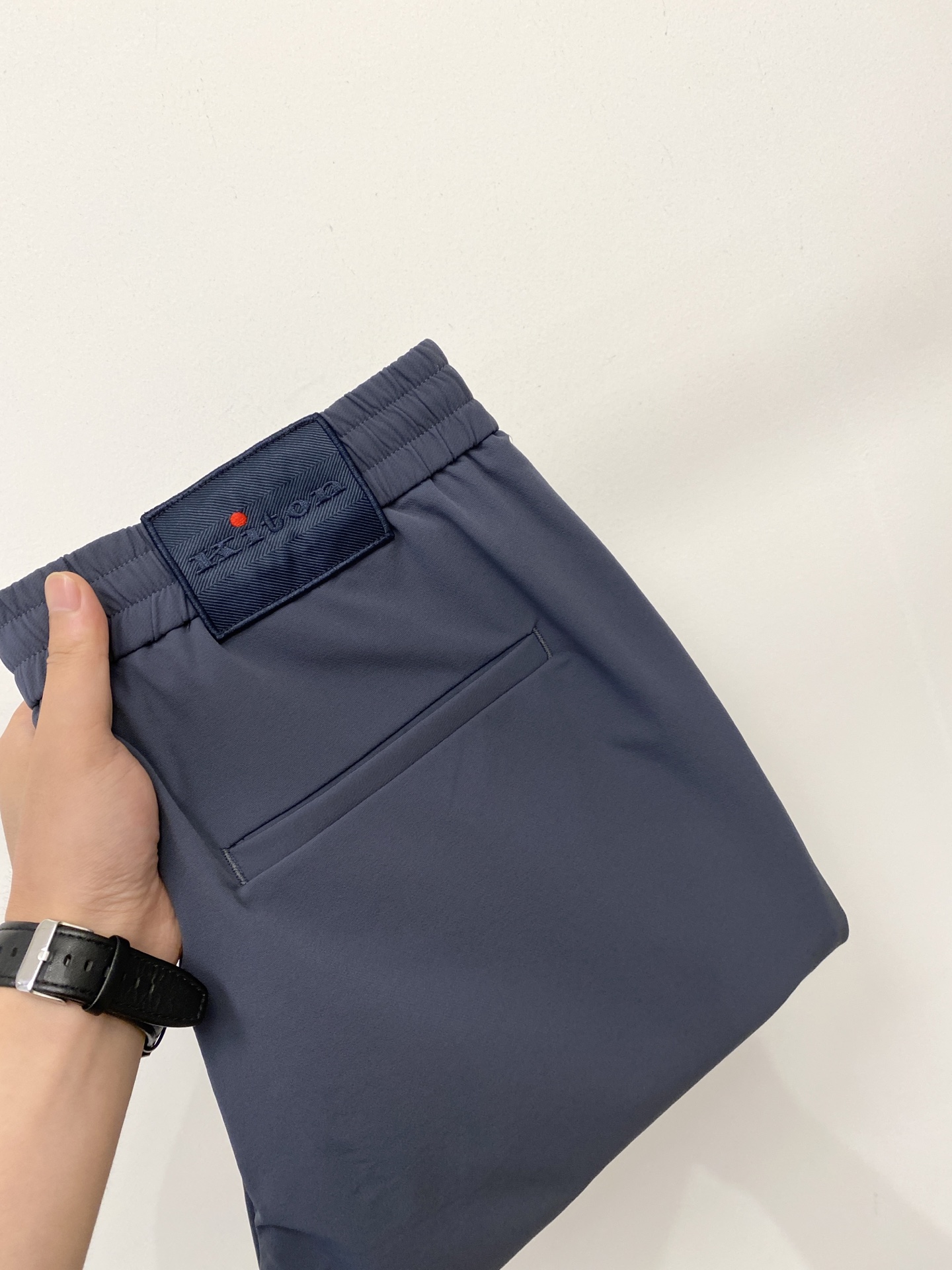 NO:928640,Kiton, 2026 popular casual pants, high elasticity, slimming, simple and versatile, popular style, fine workmanship, every stitch can be seen attentive, favorite of many celebrities and Internet celebrities, elongating body proportions!  Micro-elastic comfortable fabric Details Body size M-3XL,,19860909Kiton、2026爆款休闲裤 高弹显瘦必爆简约百搭爆款,做工精细,每一针都看得到用心,超多明星网红最爱 拉长身材比例哦！微弹 舒适面料 细节体码数M-3XL,,,Men's clothing