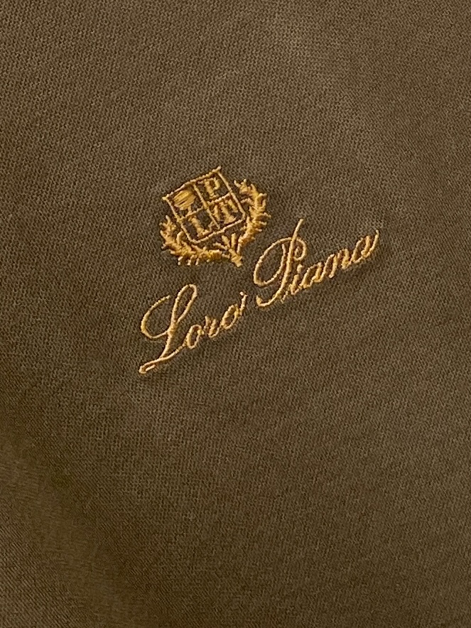 Loro piana、2026新品短袖T恤，帅气时尚，胸前精致刺绣图案字母logo，简约百搭款。面料棉 