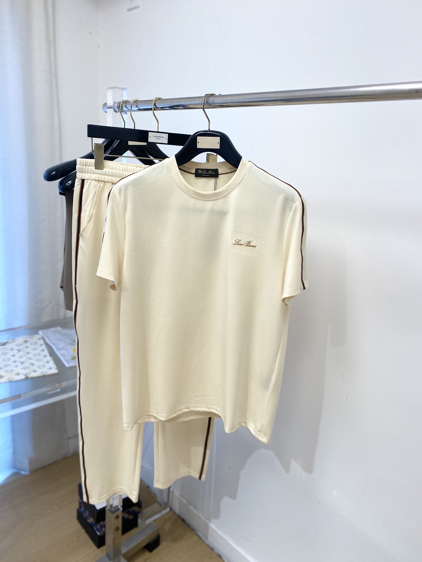 Loro piana、2026最新品，时尚休闲套装，顶级原版面料打造，穿着舒适，吸湿性透气性都非常良好，