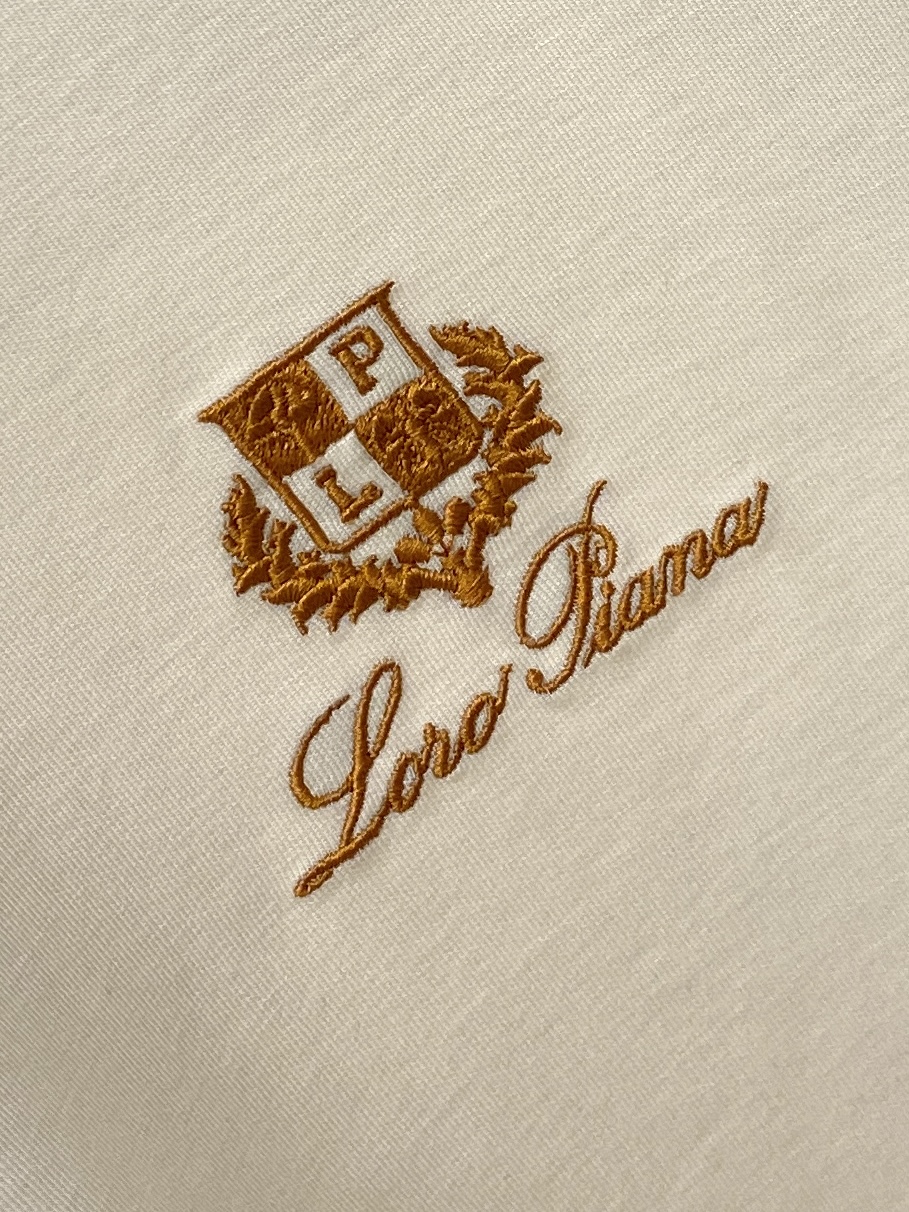 Loro piana、2026最新品，时尚休闲套装，顶级原版面料打造，穿着舒适，吸湿性透气性都非常良好，
