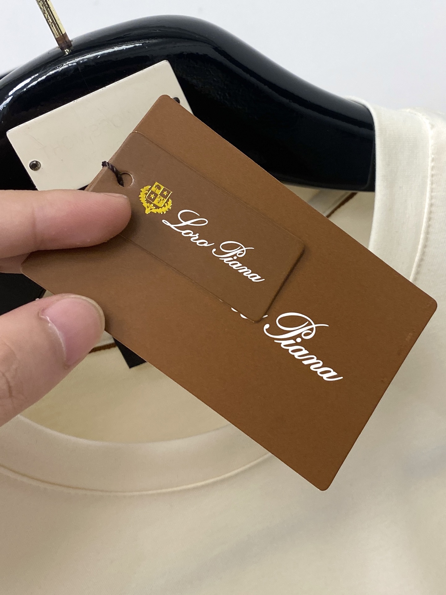 Loro piana、2026最新品，时尚休闲套装，顶级原版面料打造，穿着舒适，吸湿性透气性都非常良好，