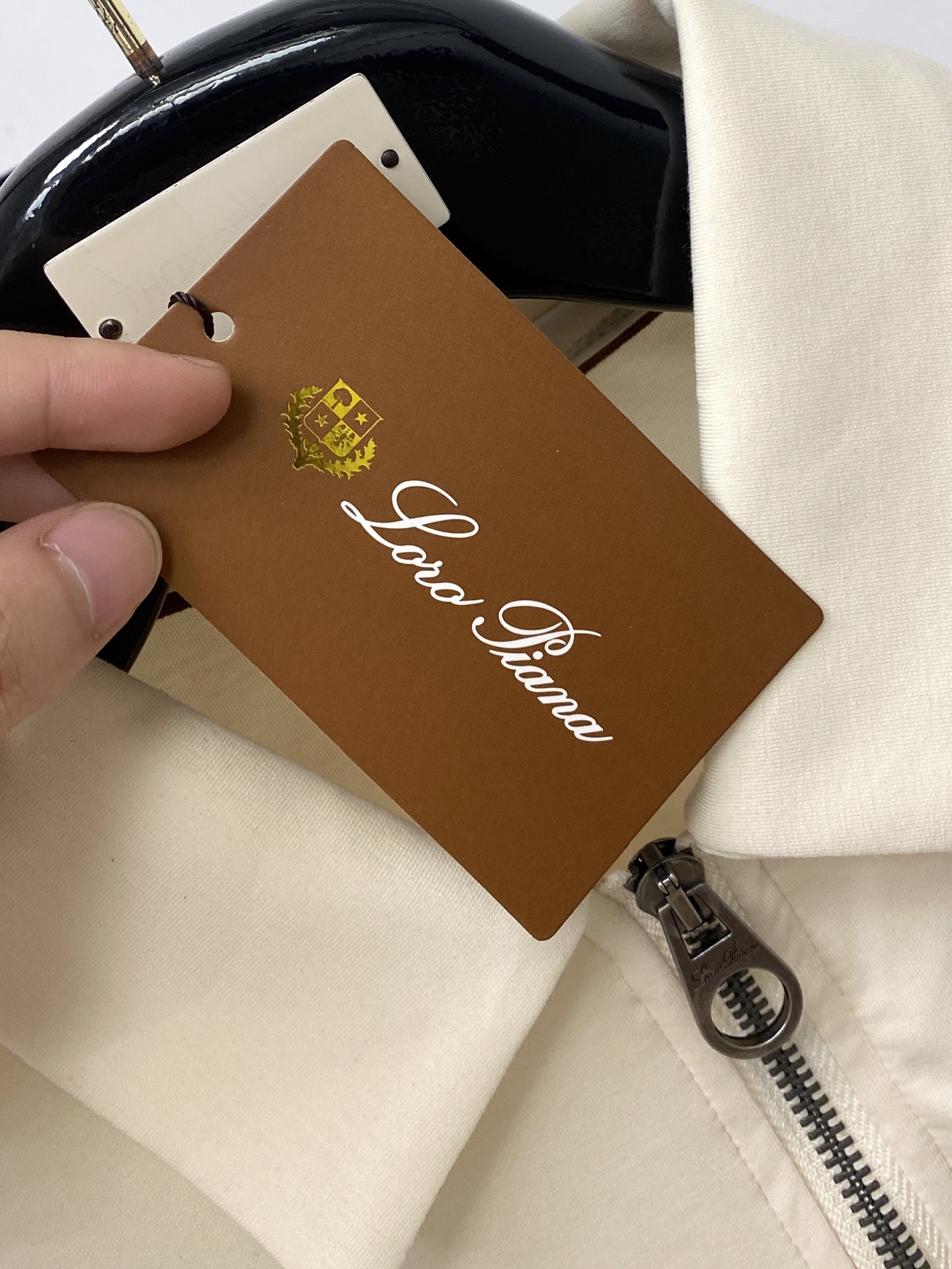 Loro piana、2026最新品，时尚休闲套装，顶级原版面料打造，穿着舒适，吸湿性透气性都非常良好，