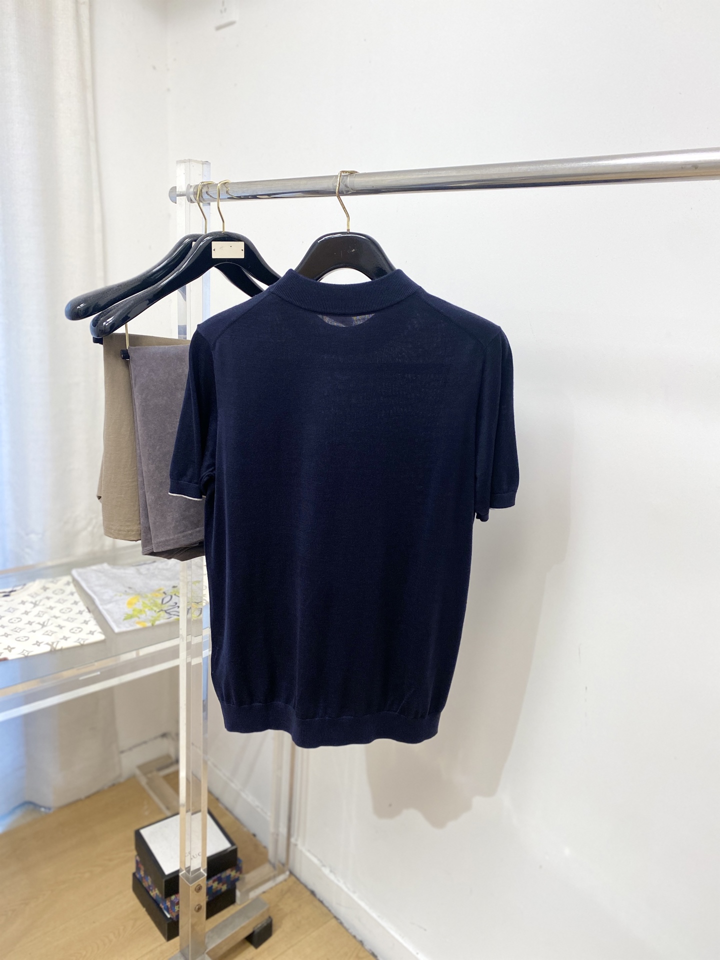 Brunello Cucinelli、2026新品短袖T恤，帅气时尚，简约百搭款。胸前精致刺绣图案log