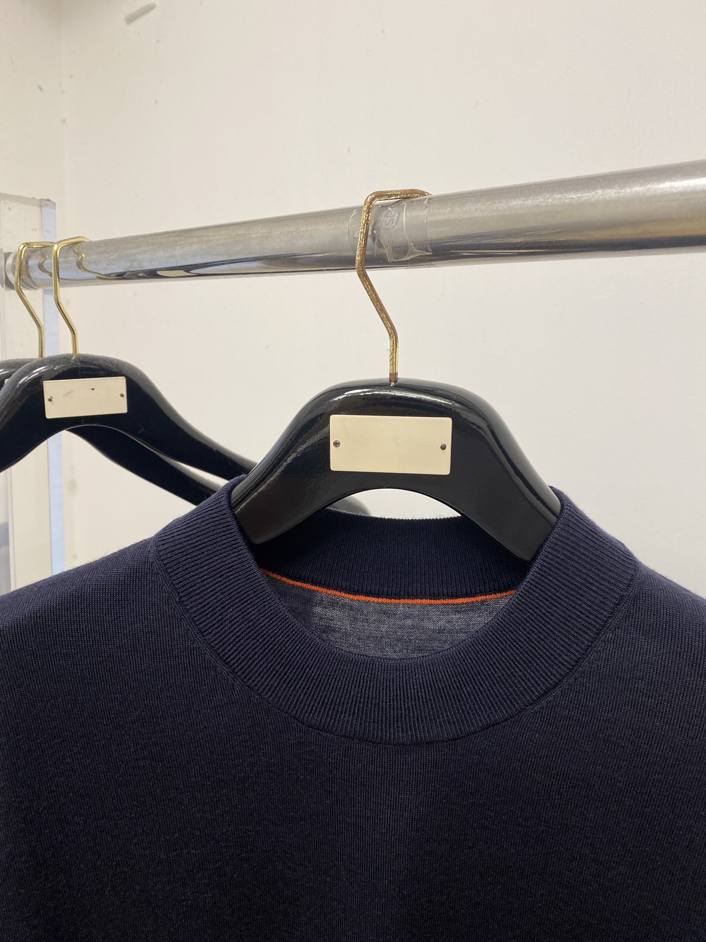 Brunello Cucinelli、2026新品短袖T恤，帅气时尚，简约百搭款。胸前精致刺绣图案log