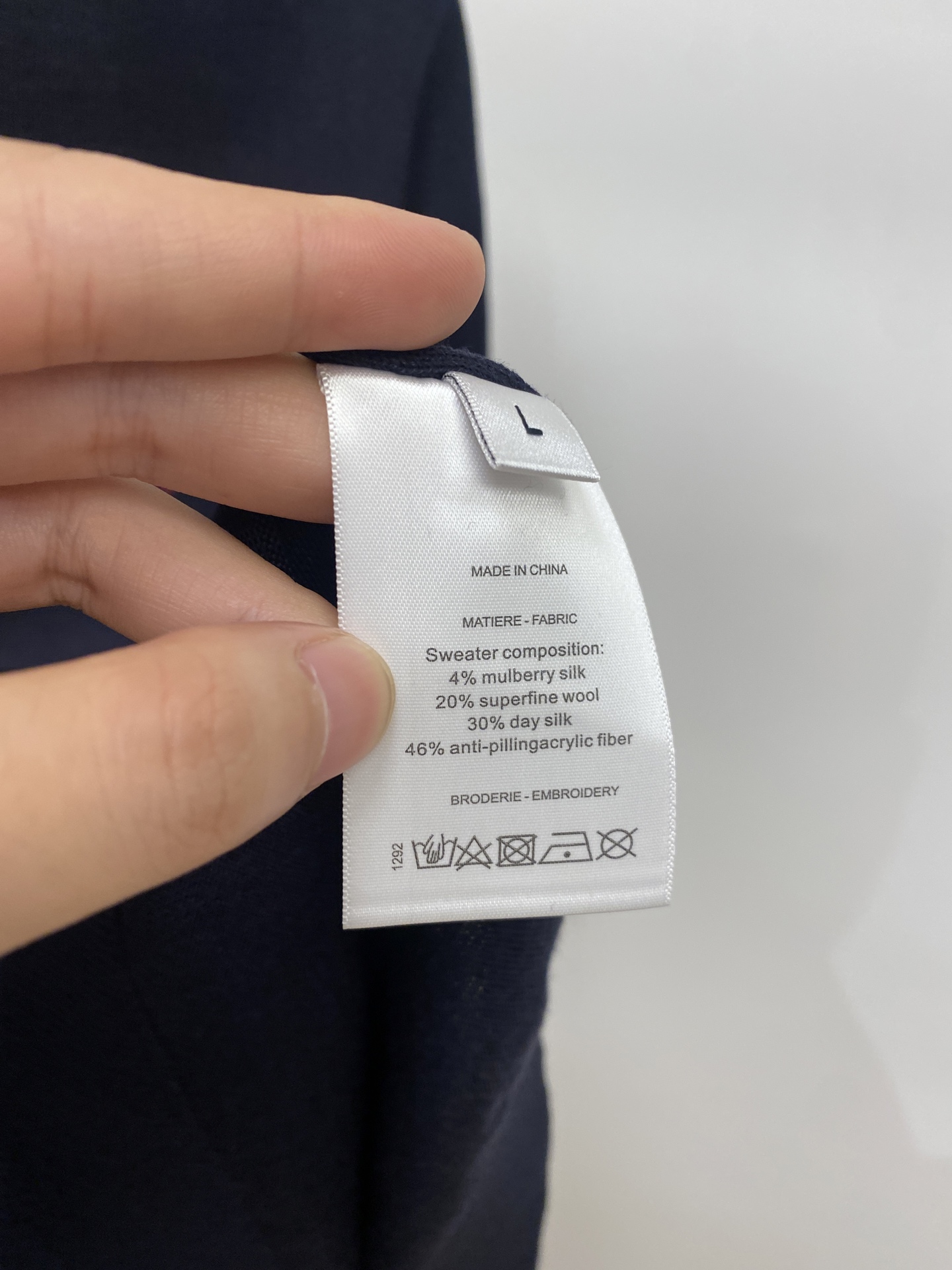 Brunello Cucinelli、2026新品短袖T恤，帅气时尚，简约百搭款。胸前精致刺绣图案log