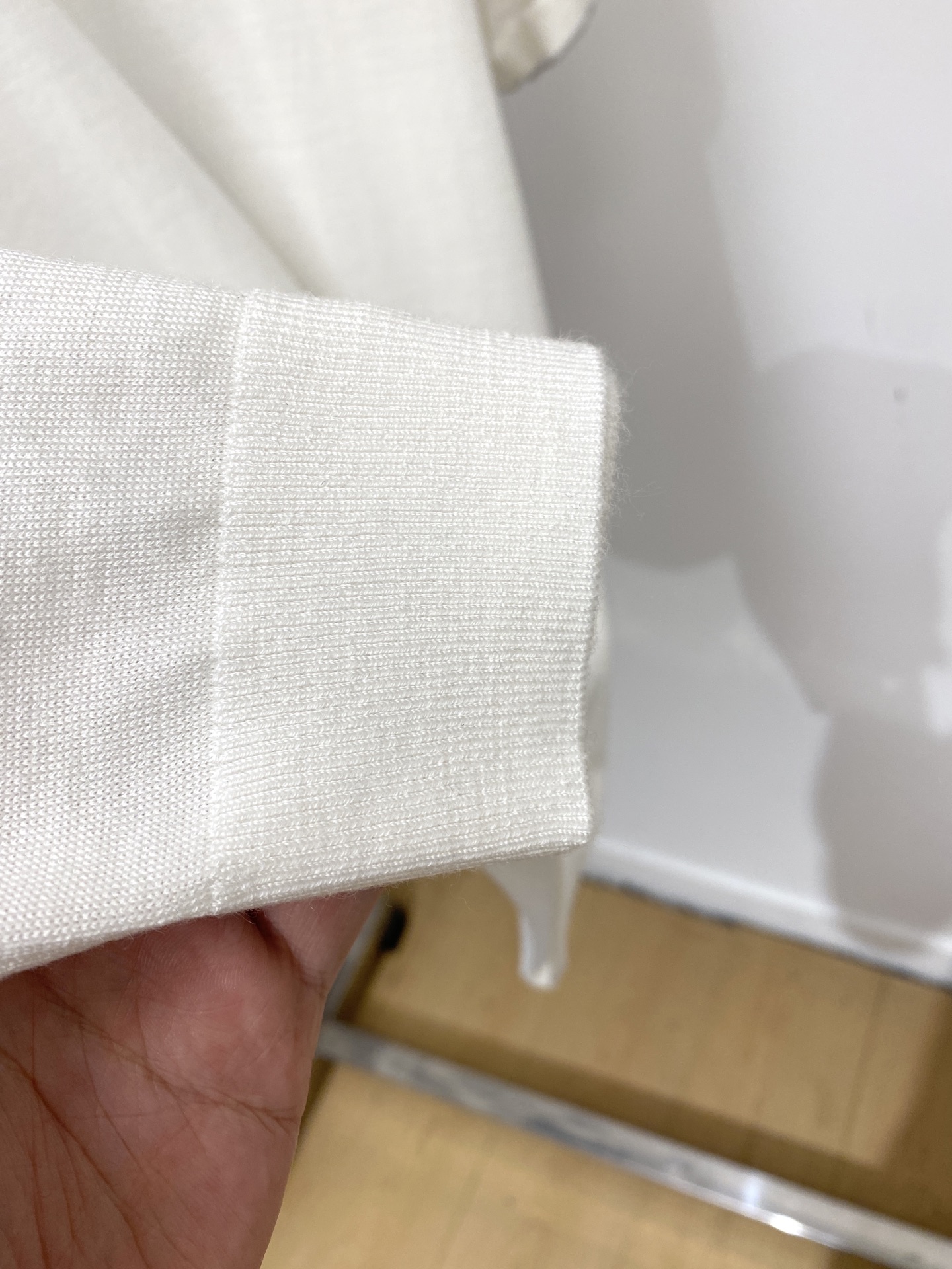 Brunello Cucinelli、2026新品短袖T恤，帅气时尚，简约百搭款。胸前精致刺绣图案log