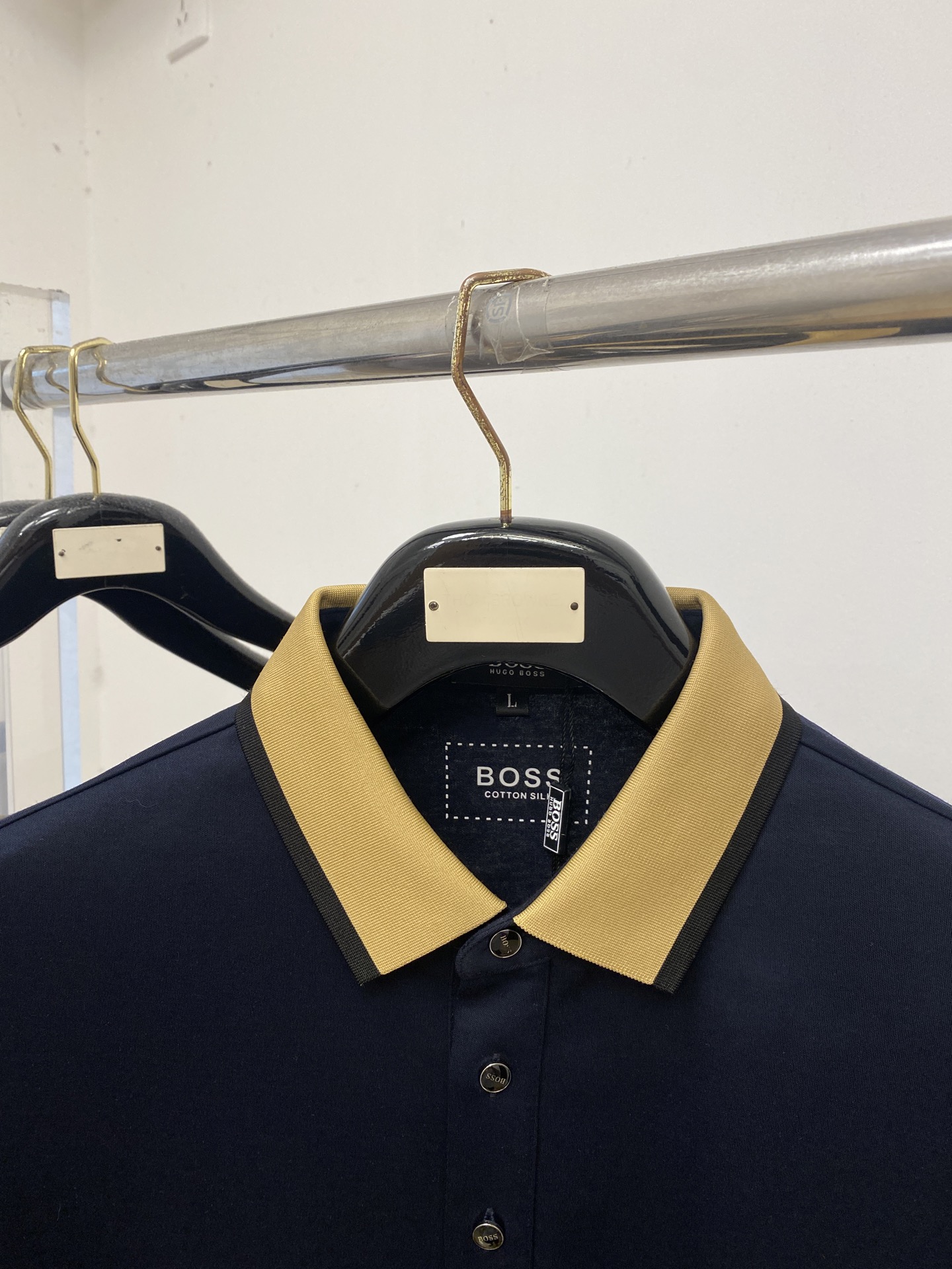 BOSS、2026新品短袖T恤，帅气时尚，简约百搭款。胸前顶级凹凸印胶字母logo，面料棉 不仅挺括，保