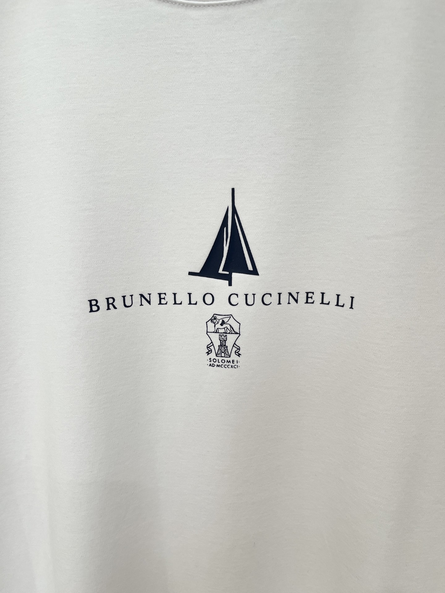 Brunello Cucinelli、2026新品短袖T恤，帅气时尚，胸前精致刺绣图案logo，简约百搭