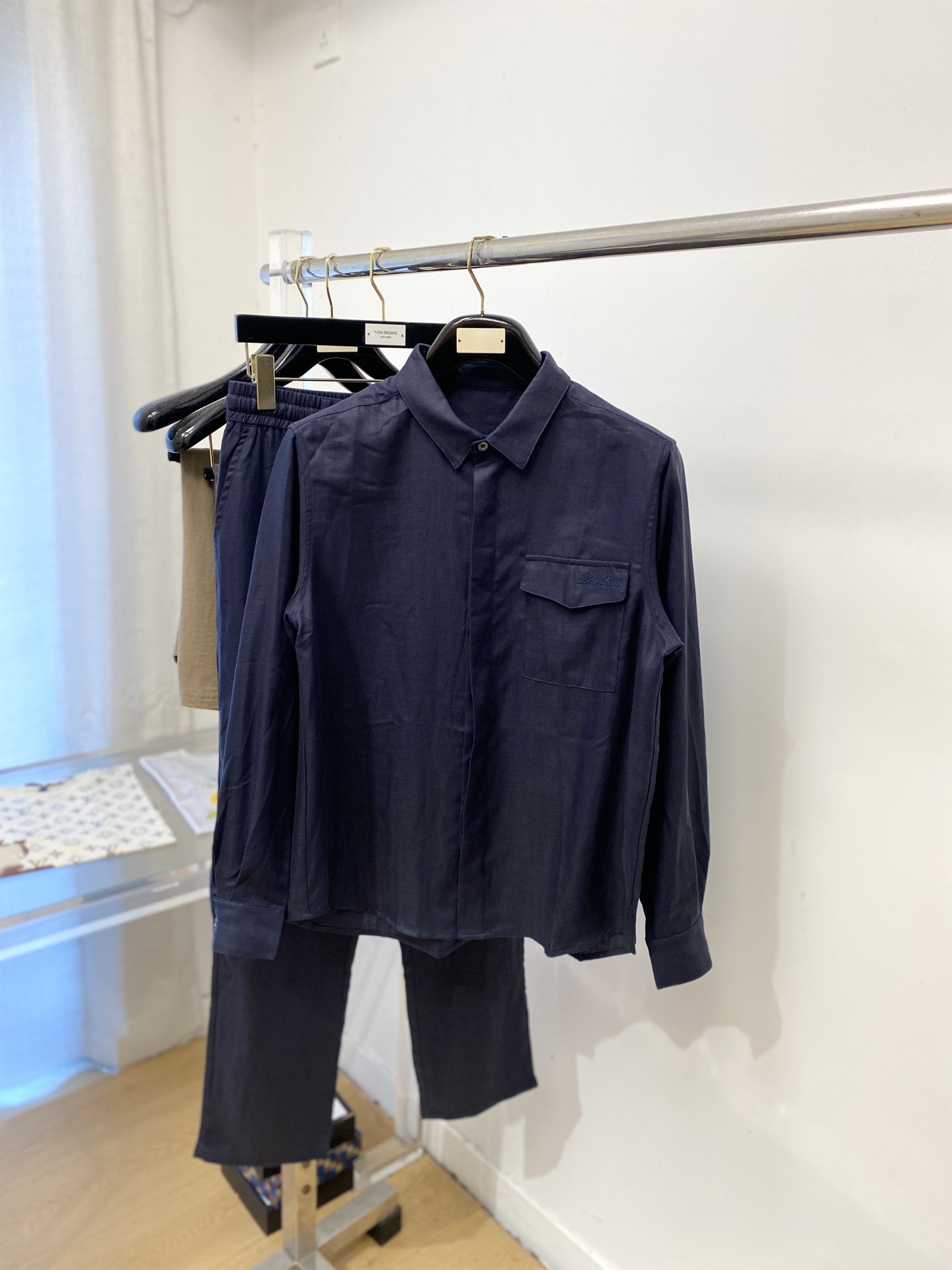 Loro piana、2026最新品，时尚休闲套装，顶级原版面料打造，穿着舒适，吸湿性透气性都非常良好，